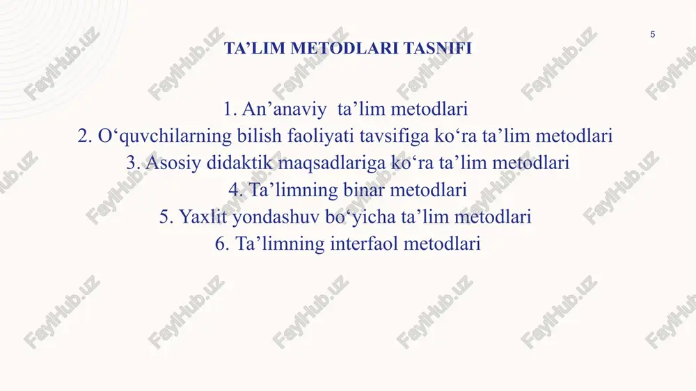 . ta’lim – kommunikatsiya (muloqot), o‘qituvchi va talabalarning o‘quv faoliyati sanaladigan kommunikativ – faoliyatli jarayon. kommunikatsiya – bu kodlash (o‘qituvchi nutqidagi atamalarda), uzatish (yozilish) va talabalarning axborotni qabul qilishi (tushunish va dastlabki eslab qolish). didaktik vositalar his qilish, sezish uchun foydalanishiga ko‘ra ham tasnif qilinadi. bunday bog‘liqlikka ko‘ra didaktik vositalar vizual (ko‘rish) – haqiqiy (original) narsalar yoki turli obrazli ekvivalentlari, diagrammalar, kartalar; audial (eshitish) – radio, magnitofon, musiqa asboblari; audiovisual (ko‘rish – eshitish) – ovozli filmlar, televideniya, kompyuterlar, didaktik mashinalar, elektron darsliklar. 16 ta’limning texnik vositalari ttv – bu o‘zida o‘quv-axborotlarini ekranli-ovozli aks ettiruvchi ashyolar va moslamalardir: audio: radio, magnitofon, lingofon video: diaproektor, grafoproektor (kodoskop), videoproektor, video-kuzatuv audio-video: videomagnitofon –tv, multimediali video, kompyuterli kompleks 17 ttvning funksiyalari ta’limning sifati va samaradorligini oshiradi; o‘quv jarayonining jadallashuvini ta’minlaydi; talabalarni idrok qilishga yo‘naltiradi; bilimlarni egallashga nisbatan katta qiziqish hosil qiladi; dunyoqarashni, ishonchni, axloqiy vazifalarini shakllantirishga yordam beradi; o‘qishga nisbatan emotsional munosabatni qaror toptiradi; …
