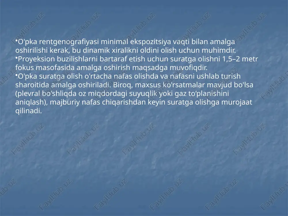 ng qatlamli tadqiqoti ushbu usul quyidagi holatlarni aniqlash uchun qo‘llaniladi: traxeya va bronxlarning holatini baholash qon tomirlari va ko‘krak ichki limfa tugunlarini tekshirish patologik soyalar (yallig‘lanish, o‘smalar va boshqa kasalliklar)ning xususiyati, joylashuvi, tarqalishi va tuzilishini aniqlash hozirgi vaqtda qatlamli tadqiqotning ikki varianti farqlanadi: tomografiya va zonografiya. ular ajratib olinadigan qatlam qalinligi bilan farq qiladi, bu esa tomografiya burchagiga bog‘liq. agar tomografiya burchagi 40-60 daraja bo‘lsa, qatlam qalinligi kichik bo‘ladi. zonografiya — bu qalin tomografik qatlam (2-2,5 sm) ajratib olinadigan qatlamli tadqiqot usuli bo‘lib, rentgen naychasi 10 daraja va undan kichik burchakda burilgan holda amalga oshiriladi. o‘rta bifurkatsion qatlamning chuqurligini aniqlash uchun nafas olayotganda ko‘krak qafasining old-orqa o‘lchami to‘rtinchi qovurg‘alararo bo‘shliq darajasida (h) o‘lchanadi va olingan raqam 2 ga bo‘linadi. aniqroq o‘lchash uchun quyidagi formula qo‘llaniladi: (h - 2) / 2. olingan suratlarda tomografik kesim darajasi belgilanishi lozim. lineynaya tomografiya o‘rta frontal tekislik darajasida chiziqli tomografiya. 1 – traxeya 2 – …