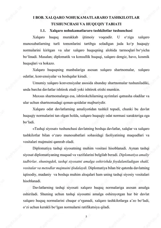 mashish, huquqqa va huquq himoyasidagi manfaatlar hamda qadriyatlarga hurmat-ehtirom ruhida tarbiyalash jarayonida huquqdan foydalanish imkoniyatlari yuzasidan ta’lim berishni nazarda tutadi. xalqaro huquq yana boshqa bir qator funksiyalarni ham bajaradi: 1. muvofiqlashtirish funksiyasi xalqaro huquqning normalari ko‘magida davlatlar o‘zaro munosabatlarida xulqning umum e’tirof etilgan andozalarini belgilab oladi. 2. tartibga solish funksiyasi davlatlar xulqning qat’iy belgilangan qoidalarini qabul qiladilarki, bunday qoidalarsiz ana shu davlatlarning birga mavjud bo‘lishi va hamjihatlikda faoliyat ko‘rsatishi mumkin emas. 3. ta’min etish funksiyasi xalqaro huquq davlatlarni xulqning belgilangan qoidalariga amal qilishga undovchi normalarga ega. 4. muhofazalash funksiyasi xalqaro huquqda davlatlarning qonuniy huquq va manfaatlarini himoyalashga qaratilgan mexanizmlar shakl- langan. xxi asr boshida xalqaro huquq ijtimoiy hayotning barcha jabhalarida alohida ahamiyat kasb etdi. shu bois, turli sohalarda xalqaro huquq qanday ahamiyatga ega ekanligini qisqacha ko‘rib chiqamiz. davlatlararo tizim va xalqaro huquq. xalqaro huquq bu davlatlararo tizimda harakat qiluvchi huquqning alohida mustaqil tizimidir. avvalambor, xalqaro huquq davlatlararo xalqaro munosabatlarni tartibga …