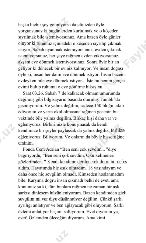 garip bir kuģ belirdi. nereye gitmiģti? neden gelmeyecekti? tamam ġzmir, bir dur da mesajı oku. kimden: gelmemeyegidenadam kime: benegeninincisi “artık uyu. ” gözlerim iyice kısılarak okudum yazılmıģ iki kelimeyi. “artık uyu...” evet, durum ģu, açıklıyorum. biz tumblr kullanıcıları gece gündüz demeden sürekli tumblr‟dayızdır. bağımlılık gibi, nefes almak gibi ya da basitleģtirelim, su içmek gibi dolaģır dururuz bu mavi sitenin güzel tonunda. ve tümümüzün tek bir isteği vardır çoğu zaman, bir mesaj. herkes ilk mesajlarının ne olacağını merakla bekler, bazıları dayanamaz ve anonim olarak kendilerine mesaj atarlar. ben dayandım, ilk mesajım benden bana olmayacak dedim, ilk mesajım değerli olacak dedim. ve ilk mesajım saat 4‟e doğru ilerlerken gelen iki kelimelik anlamsız bir mesaj, artık uyu. sinirle cevap yazma butonuna tıkladım. “teģekkür ederim.” yazdım ve sildim. bu kadar sinirlenip neden teģekkür eder bir insan? tamam, düģün. bu çocuk bu saatte bana bunu niye yazdı? neden ilk mesajımı böyle basit bir mesajla çaldı? …