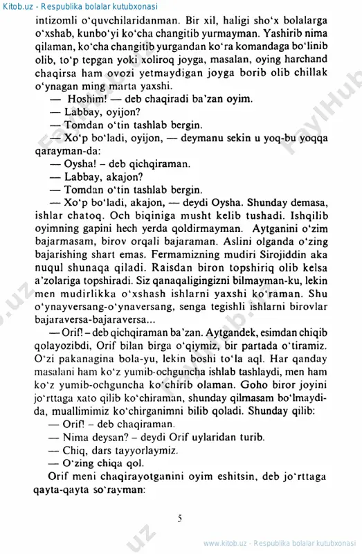 edim. — papkasini o4zi bilan olib ketuvdi-ku. — bommasa o4g4lingiz meni aldapti-da — dedim sir boy bermay. endi nima qildim? juda boshim qotib qoldi-ku. bir yo4la uch fandan vazifa berilgan edi, bittasini ham bajarganim yo'q. hozir negadir, orifni tutib olib do4pposlagim, biqiniga, boshiga rosa mushtlagim kelib ketdi. qani endi qo4limga tushsa-yu, bir alamimdan chiqsam. ancha vaqtdan buyon direkorimiz nomiga to4rt-beshtamiz birlashib talabnoma yozmoqchi bo'lib yuruvdik. maktabga borib o4shani yozishga kirishdim. «pushkin nomli maktcib direkori o lrtoq o.azizovga o'quvchilar nomidan ariza biz o 'quvchi/ar so 'nggipaytda judo qiyncilib ketdik, uy vazifakiri ko \paydi, ishlashga vaqt yo 'q. shuning uchun quyidagi fanlarni dars jadvalidan vaqtincha bo'lsa ham olib tcishlcishingizni so'rciymiz: algebra, geometriya, ona tili. umuman olganda, bu fanlarning hech kimga keragi yo 'q. boshni qotiradi xolos. ulaming o'rni bo €sh qolmasin desangiz, futbo! haqida fan bo 'isa o 'shani kiritsa ham bo'ladi. o'qituvchilikka, agar xo'p desa, o'rtoq gennadiy krasnitskiyni olib kelish kerak. …