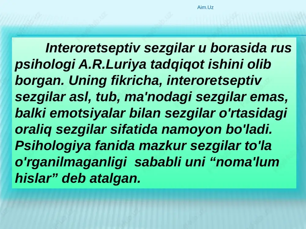 hner qonuni ham deb ataladi aim.uz adaptatsiya – yohud moslashuv – sezgi organlari sezgirligining qo'zg’atuvchi ta'siri ostida o'zgarishi demakdir. adaptatsiya (yoki moslashish) ikki turga bo'linadi: a) negativ adaptatsiya; b) pozitiv adaptatsiya. aim.uz pozitiv adaptatsiyada kuchsiz qo`zg’atuvchi tasiri ostida sezgirlik oshadi. ko'rish analizatorida pozitiv adaptatsiya, qorong’ulik adabtatsiyasi deyiladi. negativ adaptatsiya ikki xil bo'ladi: a) qo’zg’atuvchining davomiy ta'siridan sezgirlik yo‘qoladi. masalan, qo’limizga yuk qo’yilsa sezamiz, ammo va?t o'tishi bilan sezmay qolamiz b) kuchli qo’zg’atuvchi ta'siridan sezgirlikning susayishi. aim.uz sensibilizatsiya – analizatorlarning o'zaro munosabati va mashq qilish natijasida sezgirlikning kuchayishidir. sensibilizatsiyaning adaptatsiyadan farqi: adaptatsiyada sezgirlik oshadi yoki kamayadi, sensibilizatsiyada esa faqat oshadi; adaptatsiyada sezgirlikning o'zgarishi tashqi chegaralarga bog’liq bo'lsa, sensibilizatsiyada psihologik, fiziologik holatlarga bog’liq bo'ladi. aim.uz sinesteziya qo’zg’atuvchining bir analizatorga ta'siri bilan boshqa analizatorga hos sezgining paydo bo'lishidir. sezgilar kontrasti qarama-qarshi sifatga ega bo'lgan bir vaqtdagi qo'z?g’alish tufayli sezgirlikning o'zgarishidir. aim.uz s.v.kravkov (1893-1951) ma'lumotlariga ko'ra bir sezgi a'zolarining faoliyati ikkinchisining ta'siri tufayli o'zgaradi, …