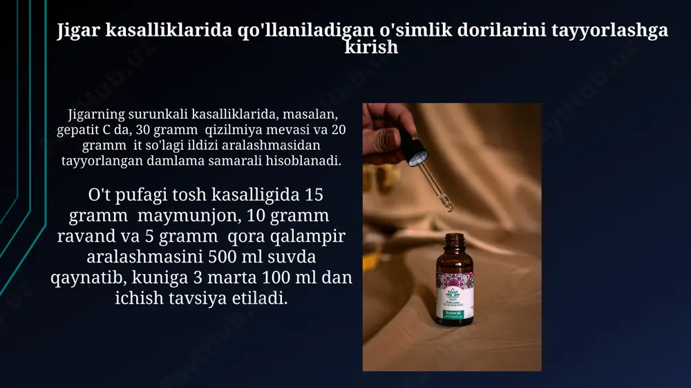 ining miqdorini 0,5-1% ga yetkazish uchun pektinaz fermentlaridan foydalaniladi, bu esa mahsulotning sifatini yaxshilaydi. qaynatmalar tayyorlash texnologiyalari qaynatmalar tayyorlashda o'simlik xom ashyosining 1:5 nisbatda suv bilan qaynatilishi 30 daqiqa davom etadi, so'ngra 1 soat davomida damlanadi. ekstraksiya jarayonini yaxshilash uchun qaynatmalar tayyorlashda 70-80°c haroratda suvli bug 'hammomi usuli qo'llanilishi mumkin, bu esa faol moddalarni samaraliroq ajratib olishga yordam beradi. jigardagi toksinlarni yo'qotishga yordam beradigan o'simliklar sut qurti (silybum marianum) ekstrakti jigar hujayralarini himoya qilishda samarali va fibrozning rivojlanishini 20% ga sekinlashtirishi mumkin. jigarning toksinlardan tozalanishiga yordam beradigan 30 dan ortiq o'simlik turi mavjud bo'lib, ularning 15 tasi antioksidant xususiyatlariga ega. o'simlik xom ashyosini yig'ish va saqlash yig'ib olingan o'simliklarni 25-30°c haroratda va namlik darajasi 12% dan oshmasligi sharti bilan quritish jarayoni 5-7 kun davom etadi. saqlash uchun quruq, salqin, yaxshi shamollatiladigan joylar mos keladi. o'simlik xom ashyosini yog'och yoki karton qutilarda, hermetik ravishda yopilgan holda 2 yilgacha saqlash mumkin. jigardagi …