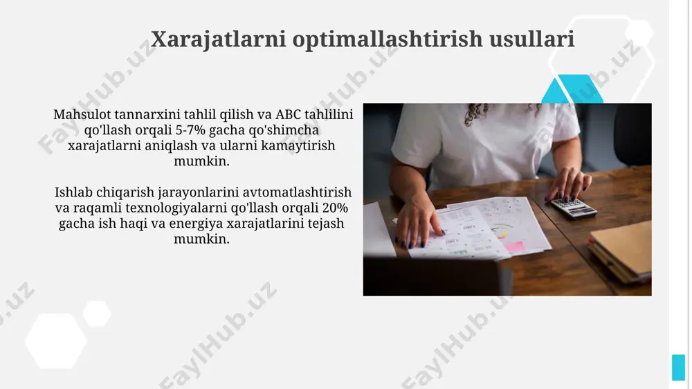 n tannarx hisobi tizimi odatda ishlab chiqarish hajmi 1000 dan kam bo'lgan kichik korxonalar uchun qo'llaniladi va soddalashtirilgan hisob-kitob usullarini o'z ichiga oladi. ushbu tizimda to'g'ridan-to'g'ri va bilvosita xarajatlarni aniq ajratish o'rniga, umumiy ishlab chiqarish xarajatlarini mahsulot birligiga taqsimlash orqali o'rtacha tannarx hisoblab chiqiladi, bu esa 5-10% gacha xatolikka olib kelishi mumkin. mahsulot tannarxini hisoblashdagi dasturiy ta'minotlar zamonaviy dasturiy ta'minotlar mahsulot tannarxini hisoblash jarayonini avtomatlashtirib, xatoliklar sonini 30% ga kamaytiradi va unumdorlikni 20% ga oshiradi. mahsulot tannarxini hisoblashda ishlatiladigan ba'zi dasturlar yillik litsenziya narxi 500$ dan 10,000$ gacha o'zgarib turadi va bu ularning funksiyalarining murakkabligiga bog'liq. e'tiboringiz uchun rahmat @taqdimot_robot image1.jpg image2.jpg image3.jpg image4.jpg image5.jpg image6.jpg image7.jpg image8.jpg image9.jpg image10.jpg image11.jpg image12.jpg image13.jpg image14.jpg