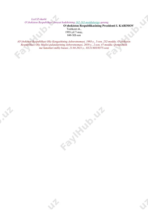 m etuvchi davlat sirlarini saqlash tizimini o‘zbekiston respublikasi vazirlar mahkamasi belgilaydi. o‘zbekiston respublikasi fuqarosiga maxfiy ma’lumotlar bilan ishda foydalanish uchun berilgan ijozatni to‘xtatish yoki bundan mahrum qilish fuqaroni o‘ziga ma’lum bo‘lgan davlat sirlarini oshkor qilmaslik majburiyatidan xalos etmaydi. 7-modda. axborotlarni maxfiylashtirish muddatlari axborotlar maxfiylashtirilishining qanchalik asosli ekanligi o‘zbekiston respublikasi vazirlar mahkamasi belgilaydigan tartibda har besh yilda qayta ko‘rib chiqiladi. 8-modda. davlat siri yoki harbiy sirlardan voqif bo‘lgan fuqarolarning huquqlarini cheklash davlat siri yoki harbiy sirni tashkil etuvchi ma’lumotlar bilan ishlayotgan yoki ishlagan o‘zbekiston respublikasi fuqarosining o‘zi yozma ravishda bergan roziligi bilan maxfiylik muddati tugaguniga qadar, lekin ko‘pi bilan besh yilga huquqlari cheklanishi mumkin. oldingi tahrirga qarang. 9-modda. o‘zbekiston respublikasi davlat xavfsizlik xizmatining davlat sirlarini saqlash sohasidagi vakolatlari (9-moddaning nomi o‘zbekiston respublikasining 2019-yil 18-fevraldagi o‘rq-522-sonli qonuni tahririda — o‘zbekiston respublikasi oliy majlisi palatalarining axborotnomasi, 2019-y., 2-son, 47-modda) oldingi tahrirga qarang. o‘zbekiston respublikasi davlat xavfsizlik xizmati o‘z vakolat doirasida: (9-moddaning birinchi xatboshisi …
