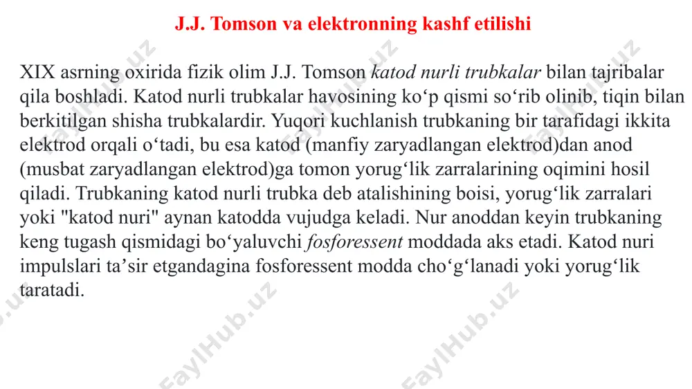 a rezerford zarrachalar (alfa zarrachalar deyiladi) ning ingichka oqimini juda yupqa boʻlgan toza oltin varogʻi tomon yoʻnaltirdi. alfa zarrachalar geliyning yadrolari boʻlib, ular turli xil radioaktiv parchalanish jarayonlarida ajralib chiqadi. buning uchun rezerford kichik tirqishi mavjud boʻlgan qoʻrgʻoshin quti ichiga radiy (radioaktiv metall) boʻlakchasini joyladi. radiatsiyaning koʻp qismi qoʻrgʻoshinga singib ketadi, biroq zarrachalarning ingichka oqimi tirqish orqali toʻgʻri oltin folga tomon otilib chiqadi. oltin folga atrofiga detektor ekran joylashtirilgan boʻlib, zarrachalar urilgan payt shu joyda yorugʻlik chaqnashi kuzatiladi. rezerfordning oltin folga tajribasida α zarrachalarning oqimi oltin folganing yupqa varogʻiga yoʻnaltiriladi. zarrachalarning koʻp qismi oltin folga orqali toʻgʻridan toʻgʻri oʻtib ketadi, lekin oz miqdori yoʻnalishidan biroz ogʻadi va hatto juda kichik miqdori oʻz yonalishini 900 dan ham koʻproqqa oʻzgartiradi. tomsonning olxoʻrili desert modeliga asoslanib rezerford α zarrachalarning koʻp qismi toʻgʻridan toʻgʻri oltin folga orqali oʻtib ketishini oldindan taxmin qilgan edi. bu esa olxoʻrili desert modelida musbat zaryad butun atom hajmi boʻylab …