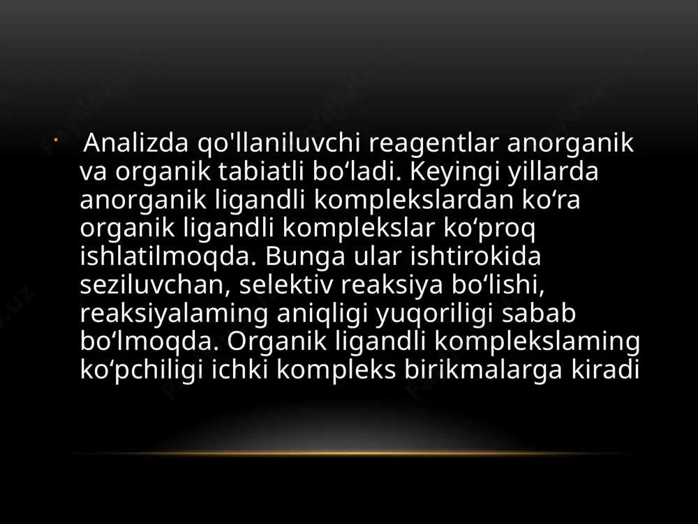at 2 ta ligand koordinatlanadi. al3+ ning xelatli birikmasi musbat zaryadli bo‘ladi va zn2+ xelatidan farqli xloroform bilan ekstraksiyalanmaydi. hozirgi vaqtda oar lar tarkibiga kiruvchi 40 dan ziyod turli xil fag lar ma’lum bo‘lib, quyidagi jadvalda ulardan namunalar keltirilgan. ma’lumki, har qanday reagent, shu reaksiyaga kirishuvchi birikmalarning tabiatiga bog‘liq ravishda ta’sirlashadi. organik reagentlarni afzalligi va ishlatish sohalari ph o‘zgarishi, oksidlovchi, qaytaruvchi yoki ayrim metall ionlari ta’sirida o‘z rangini keskin o‘zgartiradigan organik reagentlar indikatorlar deyiladi. maqsadga ko‘ra indikatorlarni kislota-asos, oksidlanish-qaytarilish va metalloxrom turlari mavjud. indikator rangini o‘zgarishi uning molekulasi tuzilishini o‘zgarishi natijasida sodir bo‘ladi. reaksiyalarni bajarish tartibiga ko‘ra: 1) tizimli tahlilda – guruh reagenti ta’sirida murakkab aralashma ionlarning ayrim guruhlariga ajratib, so‘ngra ma’lum izchillik, tartibda ochiladi. 2) kasrli tahlilda – izlanayotgan ion eritmaning ayrim bir ulushi (qismidan) maxsus yoki selektiv reagent vositasida istalgan tartibda ochiladi. analitik reaksiyaning samarasiga ta‟sir etuvchi omillar analitik reaksiya samarasiga xarorat, muhit, halaqit beruvchi ionni niqoblovchi moddalar …