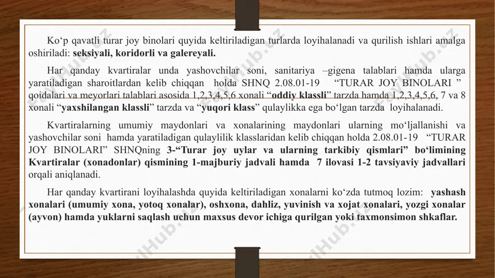 kvartiralarda qo‘llaniladi, qolgan holatlarda esa yuvinish va hojat xonalari alohida alohida xonalarda loyihalanadi. alohida loyihalangan yuvinish va hojat xonalarining eni 1,6 m.dan, birgalikda loyihalangan yuvinish va hojat xonalarining eni esa 2,2 m.dan kam bo‘lmasligi lozim. yotoqxonalar turli xil tabaqalarga mansub jamiyat azolari, yani o‘quvchilar, talabalar (magistrlar), yosh oilalalar hamda ishchi va xizmatchilarning uzoq muddatli davrda yashashi uchun mo‘ljallangandir. yotoqxonalarni loyihalash ishlarini 2.08.01-19 “turar joy binolari” shnq ining 4.ixtisoslashtirilgan turar joylar bo‘limining “yotoqxonalar” qismida keltirilgan talab va meyorlar bo‘yicha amalga oshiriladi. akademik litseylar va kasb hunar kollejlarining o‘quvchilari uchun yotoqxona binolari sig‘imi 100 o‘rindan 600 o‘ringacha, yashash xonalari 2 va 3 o‘rinlarga mo‘ljallangan holda, ouyulari talabalari (magistrlar), aspirantlar, ishchi va xizmatchilar uchun yotoqxona binolari sig‘imi 100 o‘rindan 1000 o‘ringacha, yashash xonalari 1,2 va 3 o‘rinli, kichik oilalar uchun yotoqxona binolari sig‘imi 50 o‘rindan 400 o‘ringacha, yashash xonalari 2-3 o‘ringa ega bo‘lgan holatda loyihalanishi ko‘zda tutiladi. bir kishilik yashash xonalarining maydoni 8 …