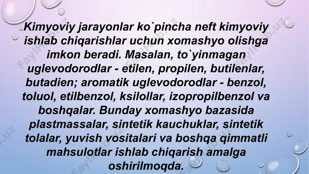 kokslash benzini quyi sifat (motor usuli bo`yicha oktan soni 60-67, oltingugurt miqdori 1-2%) li bo`lgani uchun uning ishlatishdan oldin tozalanishi va boshqa jarayonlarni o`tashi lozim. uni gidrotozalash va katalitik riformingga uchratish lozim. kokslash benzini tarkibida to`yinmagan uglevodorodlarning ko`pligi (37-60%) - uni neftkimyo ishlab chiqarishlar (masalan, oksosintez) da o`ta qadrli xomashyo qilib qo`yadi. kerosin – gazoyl fraksiyasi gaz-turbina va motor yoqilg`ilarining komponenti sifatida, katalitik kreking va qurum ishlab chiqarish homashyolari sifatida qo`llaniladi termodestruktsiya jarayonlari orqali neft va neft mahsulotlarini issiqlik ta`sirida parchalanishini tushuniladi. jarayonlar uch tipda o’tkaziladi: suyuq neft xom ashyosini yuqori bosim ostida (20-70atm) termokrekinglash (visbreking). neft qoldiklarini past bosimda termokrekinglash (kokslash). suyuq va gaz holatidagi neft xom ashyosi yuqori temperaturada (4500c dan 12000c gacha) piroliz qilish. yuqori bosimda olib boriladigan kreking 470 – 5400c da nisbatan yengil xom – ashyolarni (ligroin, mazut) qayta ishlab benzin olish uchun ishlatiladi. neft qoldiqlari yarim gudron va gudronlarni qayta ishlaganda asosiy mahsulot sifatida …