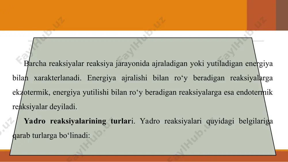 muman olganda, sun’iy va tabiiy radioaktivlik o‘rtasida hech qanday farq yo‘q. chunki, izotopning xossalari uning hosil bo‘lish usuliga mutlaqo bog‘liq emas va sun’iy izotop tabiiy izotopdan hech qanday farq qilmaydi. gamma-nurlanish. fransuz fizigi p. villar 1900-yilda qo‘rg‘oshinni α va β-zarralar bilan nurlantirilganda qandaydir qoldiq nurlanish bo‘lishini aniqlagan. bu nurlanish magnit maydon ta’sirida o‘z yo‘nalishidan og‘magan. ionlashtirish qobiliyati ancha kichik, singish qobiliyati esa rentgen nurlarinikidan ham ancha kuchli bo‘lgan. uni γ-nurlanish deb ataganlar. γ-nurlanish ham rentgen nurlari kabi elektromagnit to‘lqinlardir. ular faqat hosil bo‘lishi va energiyalari bilan bir-biridan farq qiladi. agar rentgen nurlari orbital elektronlarning g‘alayonlanishi va tez elektronlarning tormozlanishining natijasi bo‘lsa, γ-nurlanish yadrolarning bir-biriga aylanishida hosil bo‘ladi. umuman olganda, yadro radioaktiv yemirilish yoki sun’iy ravishda yadrolarning bir-biriga aylanishi natijasida g‘alayonlangan holatga o‘tadi. u g‘alayonlangan holatdan asosiy holatga o‘tganida γ-nurlanish chiqaradi. uning energiyasi bir necha kiloelektron-voltdan, bir necha million elektron-voltgacha bo‘lishi mumkin. γ-nurlanish moddadan o‘tganda uning dastlabki intensivligi ancha kamayadi. bunga …