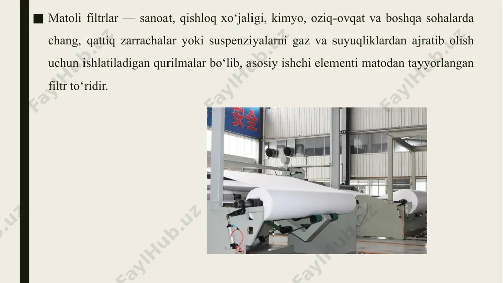 adi. filtr matosi oqimdan qattiq zarrachalarni ushlab qoladi. filtr keki (to‘plangan qatlam) hosil bo‘ladi va u ham qo‘shimcha tozalash rolini bajaradi. tozalangan muhit filtrdan chiqadi. ish davomida bosim yo‘qotishi ortadi, bu esa filtrni tozalash zaruriyatini bildiradi. filtrlarni tozalash usullari mexanik silkitish – filtr qoplarini silkitib changdan tozalash. teskari havo oqimi – gaz filtrlarida keng qo‘llanadi. pnevmatik impuls – qisqa muddatli havo zarbasi bilan changni tushirish. yuvish – suyuqlik filtrlashda, filtr matosini suv yoki eritma bilan yuvish. vakuum yordamida – filtrdagi zarrachalarni so‘rib olish. asosiy ko‘rsatkichlari filtrlash yuzasi maydoni (m²) – qancha katta bo‘lsa, samaradorlik shuncha yuqori. oqim tezligi (m³/soat yoki l/daq) – ishlov beriladigan suyuqlik yoki gaz miqdori. zarracha ushlash o‘lchami (µm) – mato nechog‘li mayda zarrachalarni ushlab qoladi. bosim yo‘qotishi (pa yoki kpa) – filtr qarshiligi. ish harorati – materialning issiqlikka chidamliligi. kimyoviy muhitga chidamlilik – kislota, ishqor yoki organik erituvchilar ta’siriga qarshi turish qobiliyati. xizmat muddati – matoning …
