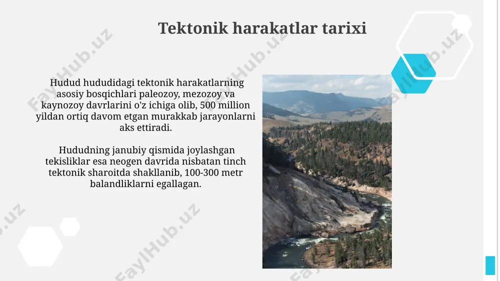 ing shimoliy-sharqiy qismida, andezit va bazalt oqimlari bilan ifodalangan efuziv magmatik jinslarning hosil bo‘lishi sodir bo‘lgan. hududning markaziy qismida, taxminan 15-20 million yil avval hosil bo'lgan, granitoidlar bilan ifodalangan yuqori darajadagi intruziv jinslarning kichik massivlarini uchratish mumkin. hududning geologik tuzilishi ҳудуднинг жанубий ён бағирларида, андижон вилояти чегараси яқинида, кайнозой эрасининг неоген даврига мансуб 1500-2000 метр қалинликдаги континентал чўкиндилар, асосан лёсслар аниқланган. ҳудуднинг шимолий қисмида мезозой эрасининг юра даврига мансуб магматик тоғ жинсларининг 500-1000 метрли интрузив массивлари учрайди, бу эса тектоник фаолликнинг юқори даражасини кўрсатади. foydali qazilmalar markaziy hudud hududida 5 million kub metrdan ortiq marmar va ohaktosh zaxiralari mavjud bo'lib, bu qurilish materiallari sifatida keng qo'llanilishi mumkin. hududning janubiy qismida 30 million tonnadan ortiq temir rudasi zaxiralari aniqlangan bo'lib, bu yerlarda temir konlari paleozoy davriga oid cho'kindi jinslar bilan bog'liq. kaynozoy davri jinslari hududning shimoliy-g'arbiy qismida paleogen davriga oid marmarlashgan qumtoshlar va giltoshlar topilgan bo'lib, ularning yoshi taxminan 65 million …