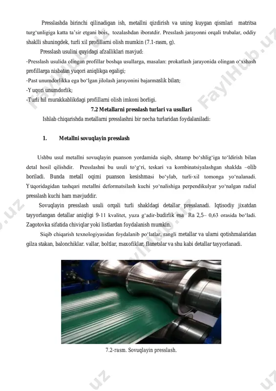 an qismlari matritsa turg‘unligiga katta ta’sir etgani bois, tozalashdan iboratdir. presslash jarayonni orqali trubalar, oddiy shaklli shuningdek, turli xil profillarni olish mumkin (7.1-rasm, g). presslash usulini quyidagi afzalliklari mavjud: -presslash usulida olingan profillar boshqa usullarga, masalan: prokatlash jarayonida olingan o‘xshash profillarga nisbatan yuqori aniqlikga egaligi; -past unumdorlikka ega bo‘lgan jilolash jarayonini bajarmaslik bilan; -yuqori unumdorlik; -turli hil murakkablikdagi profillarni olish imkoni borligi. 7.2 metallarni presslash turlari va usullari ishlab chiqarishda metallarni presslashni bir necha turlaridan foydalaniladi: 1. metallni sovuqlayin presslash ushbu usul metallni sovuqlayin puanson yordamida siqib, shtamp bo‘shlig‘iga to‘ldirish bilan detal hosil qilishdir. presslashni bu usuli to‘g‘ri, teskari va kombinatsiyalashgan shaklda –olib boriladi. bunda metall oqimi puanson kesishmasi bo‘ylab, turli-xil tomonga yo‘nalanadi. yuqoridagidan tashqari metallni deformatsilash kuchi yo‘nalishiga perpendikulyar yo‘nalgan radial presslash kuchi ham mavjuddir. sovuqlayin presslash usuli orqali turli shakldagi detallar presslanadi. iqtisodiy jixatdan tayyorlangan detallar aniqligi 9-11 kvalitet, yuza g‘adir-budirlik esa ra 2,5– 0,63 orasida bo‘ladi. zagotovka …