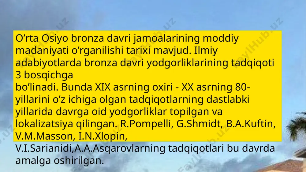 nkt-peterburg. ilmiy maslahatchi: boris piotrovskiy b.a. kuftinni xronologiyasiga muvofiq nomozgoh iv, v, vi bosqichlari janubiy turkmanistonda bronza asri hisoblanadi. namozgoh iv ilk bronza, namozgoh v- rivojlangan bronza, namozgoh vi – soʼnggi bronza bronza davri boʼlib, mil.avv.ii minginchi yillikning 2-yarmiga oiddir. janubiy turkmaniston bronza davri yodgorliklari gʼarbda qizil arvat, sharqda tajan daryosi va quyi murgʼob daryosi boʼylab tadqiq etilgan. bu yodgorliklar namozgoh, anovtepa, oltintepa, oqtepa, hapuztepa, tekkemtepa, gonurtepa, togʼoloqtepa, keleli kabilar hisoblanadi. namozgohtepa qishlogʼining maydoni 70 gektarlar atrofida boʼlib, kahka temir yoʼli stansiyasidan 7 kilometrlar chamasi gʼarbda joylashgan. uning balandligi 20 metrlar atrofida boʼlib, bu yodgorlikdagi koʼp xonali uylarning barchasi xom gʼishtlardan qurilgan. ularni yonlarida xoʼjalik xonalari ham mavjud boʼlgan. bu qurilish xonalarining hovlilari ham boʼlib, hovlilarga uy-joy xonalarining eshiklaridan kirilgan. manzilgoh maydonidan metallurgiya va kulolchiikka oid qoldiqlar topilgan. shuni aytish kerakki kulolchilikda ishlatiladigan tuproq jahonning hamma erida ham borligi deyarli barcha xalqlarda kulolchilikning keng tarqalishiga imkon bergan. kulolchilik buyumlari otintepa …