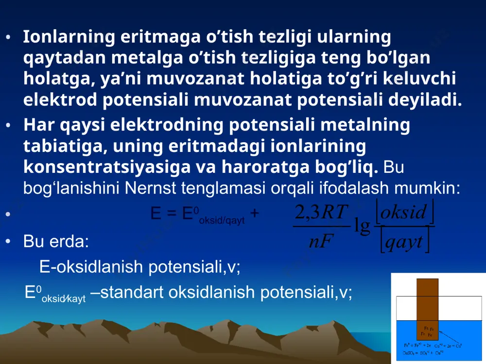 tion beruvchi gazli vodorod elektrod hosil bo‘ladi. gaz elektrodlardagi reaksiyalarda gazlar ishtirok etgani uchun, bu elektrodlar potentsiallari gazlarning parsial bosimiga bog‘liq bo‘ladi. vodorod elektrod uchun nernst tenglamasini 298k da quiydagicha yozish mumkin: 0,059 a2h+ eh+/h = ---------- lg ----------- 1 ph2 bu yerda : ph2 –vodorod parcial bosimi, a2h+ - elektrolitdagi h+ ionning aktivligi. masala. kadmiyning standart elektrod potentsiali e0 = -0,40 v ga teng, eritmada cd2+ ionlar koncentratsiyasi 0,001 mol/l ga teng bo‘lganda cd elektrodning potensiali nechaga teng bo‘ladi? echish: 0,059 e cd2+/cd =-0,4+——— lg10-3= - 0,4 +0,029(-3)= - 0,49 v 2 demak, eritmada ionlar koncentratsiyasini o’zgartirish elektrod potentsial qiymatini o’zgartiradi. shuni nazarda tutib har xil koncentratsiyali bitta tuz eritmalariga bir xil elektrodlarni tushirib koncentrasion galvanik element hosil qilish mumkin . mustaqil tayyorlanish uchun savollar. 1. elektrod potensial nima? 2. galvanik elemantlarning elektr yurituvchi kuchi qanday aniqlanadi? 3. nernct tenglamasi nimani ifodalaydi? 4.vodorod elertrodining ishlash prinsipini tushuntiring. 5. yakobi-daniel …