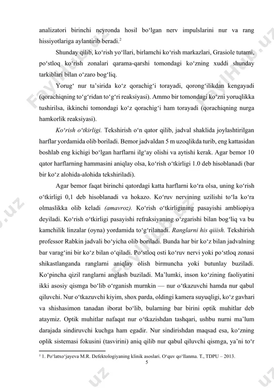 an tashqari, ushbu nurni ma’lum darajada sindiruvchi kuchga ham egadir. nur sindirishdan maqsad esa, koʻzning oplik sistemasi fokusini (tasvirini) aniq qilib nur qabul qiluvchi qismga, ya’ni toʻr pardaga aniq tushirmoqlikdir. optik sistemada nur sindirish xususiyati refraksiya deb ataladi. yorugʻlik nurlari koʻz optik sislemasidan oʻtish jarayonida si nib, bosh (asosiy) fokusga yigʻiladi. optik sistemaning kuchli yoki kuchsizligi ana shu fokus masofasi bilan oʻlchanadi. optik sistema nurni qanchalik kuchli sindirsa, uning fokus masofasi shunchalik qisqa boiadi. optik kuchni oʻlchash uchun dioptriya birligi ishlatiladi. bir dioptriya deb fokus masofasi 1 m boʻlgan optik linza kuchi qabul qilingan. klinik refraksiya — koʻz optik sistemasi asosiy fokusining toʻr pardaga munosabati bilan belgilanadi. oftalmologlar amaliy faoliyatida asosan klinik refraksiya oʻrganiladi. klinik refraksiya asosan uch xil koʻrinishda uchraydi. agar asosiy fokus toʻr pardaga aniq toʻgʻri kelsa, bunday refraksiya — emmetrogsiya (toʻgʻri refraksiya) deb ataladi. qolgan hollarda, ya’ni asosiy fokus toʻr pardaga aniq toʻgʻri kelmasa, klinik refraksiya notoʻgʻri, …