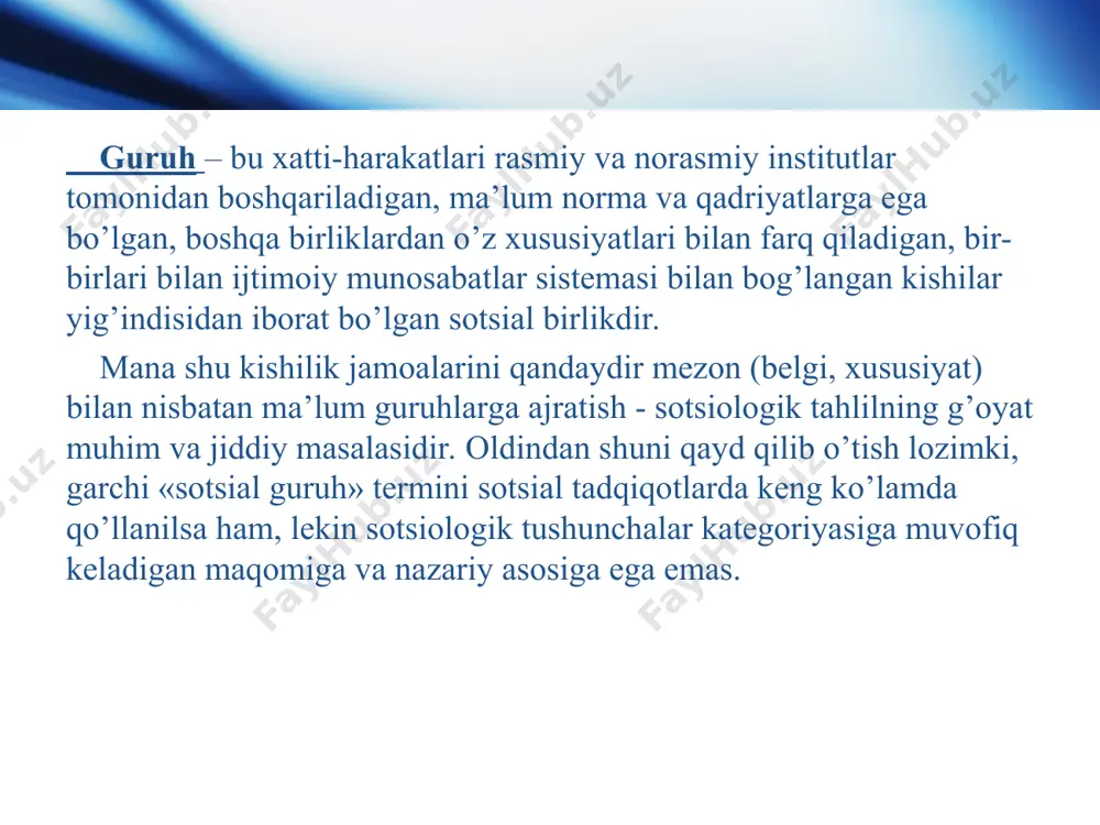 rkaziga ega bo’lishi kerak. bularga goyalar, ramzlar, shiorlar, maqsadlar, moddiy predmetlar va boshqalarni kiritish mumkin. bular guruhda kishilarni guruhga mansublik va birlashish hissini uygotish va rivojlantirish uchun zarur. bu qadriyatlar asosida guruhda «biz» so’zi bilan ifodalanadigan birlik hissi paydo bo’ladi. bu his kishilarni birlashtiradigan psixik (ruhiy) aloqa bo’lib hisoblanadi. nihoyat, guruh o’zining shaxsiy farq qiladigan xususiyatlariga ega bo’lishi kerak. bular yordamida guruh boshqa sotsial birliklardan farq qiladi. bunday xususiyatlar avvalo, bir hududda yashash, alohida ritual harakatlar, til, mafkura va boshqalar hisoblanadi. bu 4 shart juda ko’p guruhlarni ta’riflash uchun qo’l keladi. lekin guruhlarni tasniflash (klassifikatsiya qilish) vaqtida bu to’grida to’xtalib o’tamiz. chunki bu shartlar nisbiy harakterga ega. bular ko’pgina guruhlarni qanoatlantirsa ham, ba’zi guruhlarni tahlil qilish vaqtida to’g’ri kelmasligi mumkin. sotsial guruh turlari: katta va kichik, rasmiy va norasmiy, birlamchi va ikkilamchi, inguruh va autguruh, referent guruhlar va boshqalar. guruhlar eng avvalo miqdor jihatdan katta va kichik guruhlarga bo’linadi. sotsiologiya …