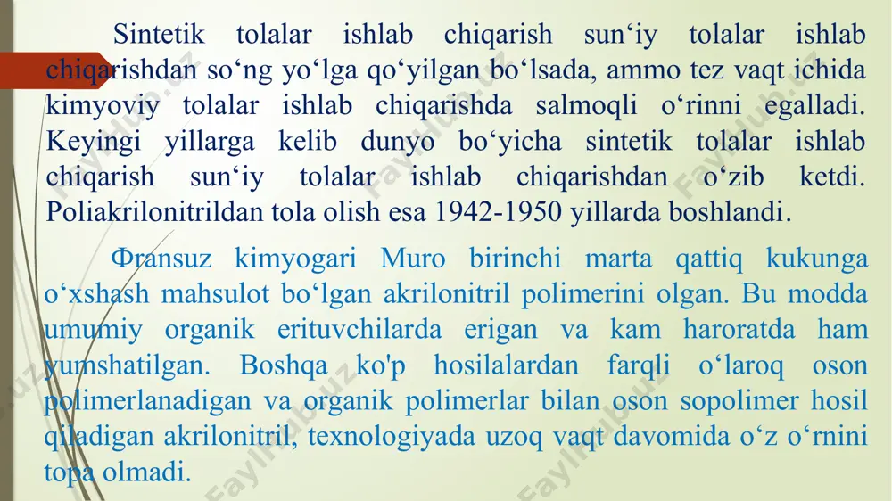 -g’ijimlanishga chidamliligi bilan; -shaklni saqlab qolish qobiliyati bilan; -ko‘plab boshqa qimmatli xususiyatlar bilan. biroq, sanoat akrilonitril asosida tolalar ishlab chiqarishda birinchi yillarida uning ikkita asosiy kamchiliklari aniqlandi va bu yangilikni sanoatga keng joriy etishga to‘sqinlik qildi. poliakrilonitril oddiy bo‘yoqlar, pigmentlar bilan yomon bo‘yalgan va ma‘lum bir mo‘rtlikka ega bo‘lgan. biroq, uning sopolimerizatsiyasi paytida oz miqdordagi (5-10%) turli xil vinil birikmalari bo‘lgan akrilonitril (vinil asetat, vinilpiridin va boshqalar) tolaning xossalarini yaxshilanishiga erishilgan. manba materialining qiyosiy arzonligi va qulayligi, polimerlanishning soddaligi va tolaning qimmatli afzalliklari, poliakrilonitril tolasi ishlab chiqarishning shiddatli o‘sishini ta‘minladi. yaqin o‘tgan yillarda qiymati 1 t akrilonitril jahon bozorida 1 t tereftalik yoki adipinning narxidan 30% ga past edi. poliakrilonitril tolasini hosil qilish jarayoni quruq va nam usullar yordamida amalga oshirildi. erituvchi sifatida ichida kam miqdorda dimetilasetamid, a-pirolidon bo‘lgan dimetilformamid ishlatildi. nam yigiruvda etilen karbonat, shuningdek, ba‘zi tuzlarning to‘yingan eritmalari, asosan natriy tiosiyanat bilan suvli yog‘ingarchilik vannalari yoki organik koagulyantlar …