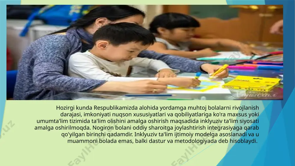 kuzatishga asoslanadi. bolani dinamik o’rganish tamoyiliga binoan tekshirish davomida ular biladigan va bajara oladigan ishlarni emas, balki ularning o’qitishdagi imkoniyatlarini ham hisobga olish muhim ekanligini nazarda tutadi. l.s.vigotskiyning «yaqin rivojlanish zonasi» - bolalarning o’qishdagi mavjud imkoniyatlari haqidagi ta’limoti mazkur tamoyilning asosini tashkil qiladi. sifatiy-miqdoriy yondashuv tamovili bola bajargan topshiriqni baholashda yakuniy natijanigina emas, balki usuli, masalani echish uchun tanlangan yo’lning ratsionalligi, harakatlarning mantiqiy ketma- ketligi, maqsadga erishishdagi qat’iylik va tirishqoqlikni ham hisobga olish zarurligini asoslaydi. ma’lum turdagi patologivali bolalarni boshqa bolalar guruhlaridan airatish tamovili har bir maxsus ta’lim muassasasi o’zi qoidalariga egaligini tavsiflaydi. rivojlanishida maviud bo’lgan chetlanishlar daraiasiaa ko’ra differensatsiyalashtirilgan ta’limni tashkil etish tamoyili rivojlanishida bir xil, lekin darajasiga ko’ra turli chetlanishga ega bolalarni ajratgan holda o’qishlarini nazarda tutadi, binobarin, ulami o’qitish metodikasida sezilarli farqlar mavjud (masalan, ko’zi ojiz bolalar taktil asosda (brayn tizimi bo’yicha), yomon ko’ruvchilar esa ko’rish asosida o’qitiladi). yoshi tamoyili har bir guruh yoki sinfga ma’lum yoshdagi …