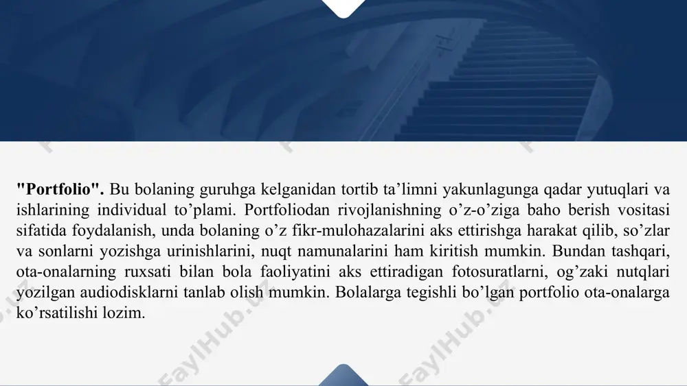 lagan hamda tizimga keltirgan metodik materiallar yig‘indisidir. mazkur materiallar qog‘oz yoki elektron variantda bo‘lib, prezentatsiyalar, dars ishlanmalari, eletron resurslar, boshqa tarbiyachilarning ilg‘or ish tajribalar, metodik tavsiyalar ko‘rinishida bo‘lishi mumkin. portfolio tarbiyachiga mashgulotlarni qiziqarli va samarali tashkil etish bilan birgalikda, o‘z hamkasblarining ilg‘or ish tajribalaridan xabardor bo‘lish hamda o‘z tajribasini ommalashtirish imkonini beradi. “tarbiyachi papkasi”ning strukturasi quyidagicha: 1. tarbiyachi to‘g‘risida umumiy ma’lumotlar: ismi – sharifi ma’lumoti mutaxassisligi pedagogik ish staji tarbiyachilik qilayotgan guruh nomi ish stavkasi konferensiyalar, seminar va turli o‘quvlarda ishtiroki malaka oshirish kurslaridan o‘tganligi malaka oshirishdagi ijodiy ishlari tarbiyachining o‘z ustida mustaqil ishlash yo‘nalishi va unga oid materiallar: tarbiyachining muvaffaqiyatlari ilg‘or ish tajribasi yaratgan yangiliklari o‘zining mahorati mukofotlari, ilmiy darajasi maktabgacha ta’lim tashkiloti tarbiyalanuvchisining portfoliosi. mtt tarbiyalanuvchisining portfoliosi bu tarbiyalanuvchi mttga qabul qilinganidan boshlab yuritila boshlanadi va yakunlanganida bolaning olib borgan ishlari va yutuqlari bola rivojlanishning asosiy yo‘nalishlari haqidagi o‘ziga xos xujjat vujudga keladi. bunda quyidagi yo‘nalishlar ko‘zda tutiladi: …