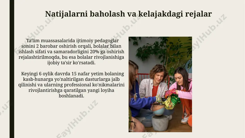 rni bartaraf etishda psixologik qo'llab-quvvatlash va individual yondashuvning ahamiyatini ta'kidlaydi, bu esa samaradorlikni oshiradi. maktab yoshidagi bolalar bilan ijtimoiy pedagogikaning ishi ijtimoiy pedagoglar maktab yoshidagi bolalar bilan kamida 15 ta turli xil faoliyat turlarini (o'yinlar, suhbatlar, ijtimoiy loyihalar) qo'llab, ularning ijtimoiy kompetentsiyasini rivojlantirishga yordam berishadi. maktab yoshidagi bolalarning ijtimoiy-emotsional rivojlanishiga 30% gacha ta’sir ko'rsatadigan omillarni aniqlash va ularga moslashtirilgan ijtimoiy-pedagogik dasturlarni ishlab chiqish muhimdir. bolalarning ijtimoiylashuvini ta'minlash strategiyasi strategiya, bolalarning 70% dan ortig'i salbiy ijtimoiy muhitda yashayotgan hududlarda, individual psixologik yordam va guruhiy mashg'ulotlar orqali ularning moslashuvchanligini oshirishga qaratilgan. ijtimoiylashuv darajasini baholash uchun 10 balldan iborat shkala qo'llaniladi, va bu shkala orqali bolalarning ijtimoiy muhitga moslashishi va o'zaro munosabatlarining 3 ta asosiy ko'rsatkichi kuzatiladi: muloqot, hamkorlik va o'z-o'zini boshqarish. oilaviy muhitni almashtirishning ijtimoiy-psixologik oqibatlari bolalarning 75% gacha qismi oilaviy muhit almashinuvi natijasida travmatik tajribalarni boshdan kechirgan va post-traumatik stress buzilishi rivojlanish xavfi yuqori. oilaviy muhitni almashtirish, 60% gacha bo'lgan bolalarda, …