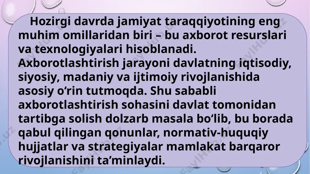 bundan tashqari, prezident farmonlari va vazirlar mahkamasining qarorlari orqali “raqamli o‘zbekiston – 2030” strategiyasi ishlab chiqilgan. axborotlashtirish sohasini tartibga solishda davlatning asosiy vazifalari 1. qonunchilik bazasini yaratish – axborot sohasida zamonaviy huquqiy asoslarni mustahkamlash. 2. axborot infratuzilmasini rivojlantirish – internet tarmoqlari, ma’lumotlar markazlari va milliy dasturiy ta’minot ishlab chiqishni qo‘llab-quvvatlash. 3. axborot xavfsizligini ta’minlash – kiberhujumlarning oldini olish, shaxsiy ma’lumotlarni himoya qilish. 4. elektron hukumatni rivojlantirish – davlat xizmatlarini raqamlashtirish orqali aholiga qulay sharoit yaratish. 5. axborot madaniyatini oshirish – fuqarolarning axborotdan to‘g‘ri foydalanish ko‘nikmalarini shakllantirish. jahon tajribasi ko‘plab rivojlangan davlatlarda axborotlashtirish sohasini davlat qat’iy tartibga soladi: • aqsh – milliy kiberxavfsizlik markazlari faoliyat yuritadi. • yaponiya – “raqamli hukumat” tizimi orqali davlat xizmatlari to‘liq onlayn ko‘rinishda. • estoniya – elektron hukumatning ilg‘or namunasi bo‘lib, aholining 99% davlat xizmatlaridan onlayn foydalanadi. axborotlashtirish sohasini davlat tomonidan tartibga solish – mamlakat xavfsizligi, iqtisodiy rivojlanishi va xalqaro maydondagi raqobatbardoshligini ta’minlaydi. o‘zbekiston respublikasi bu …
