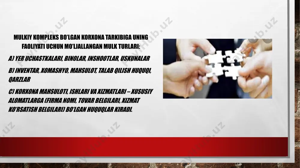 satiladi. sotuvchining majburiyati 1.korxonani topshirish uchun tayyorlash; 2.topshirish dalolatnomasini tuzish va imzolash uchun taqdim etish. ushbu harakatlar sotuvchining majburiyati hisoblanadi va uning hisobidan amalga oshiriladi. ikkala taraf topshirish dalolatnomasini imzolagan kundan boshlab: 1.korxona sotib oluvchiga o’tgan hisoblanadi: 2.mol-mulkning tasodifan nobud bo’lishi 3.tasodifan buzilish xavfi sotib oluvchiga o’tadi. korxonaga mulk huquqining boshqa shaxsga o’tishi korxonaga mulk huquqi davlat ro’yxatidan o’tkazilgan vaqtdan boshlab sotib oluvchiga o’tadi. korxona sotish shartnomasida korxona haqi to’langunicha yoki boshqa holatlar yuz berganiga qadar, sotuvchining sotib oluvchiga topshirgan korxonaga mulk huquqi saqlanib qolishi nazarda tutilgan hollarda sotib oluvchi mulk huquqi o’ziga o’tguncha, 1.toshirilgan korxona tarkibiga kiradigan m0l-mulkni mulkiy majmua sifatida korxona faoliyatini ta’minlash uchun zarur darajada tasarruf qilishga 2.huquqlaridan foydalanishga haqli. korxonani kamchiliklar bilan topshirish va qabul qilish oqibatlari korxona topshirish dalolatnomasida korxonaning aniqlangan kamchiliklari va yo’qotilgan mol-mulk to’g’risida ma’lumotlar ko’rsatilgan taqdirda, agar korxonani sotish shartnomasida bunday hollarda boshqa talablarni qo’yish huquqi nazarda tutilgan bo’lmasa, sotib oluvchi xarid …
