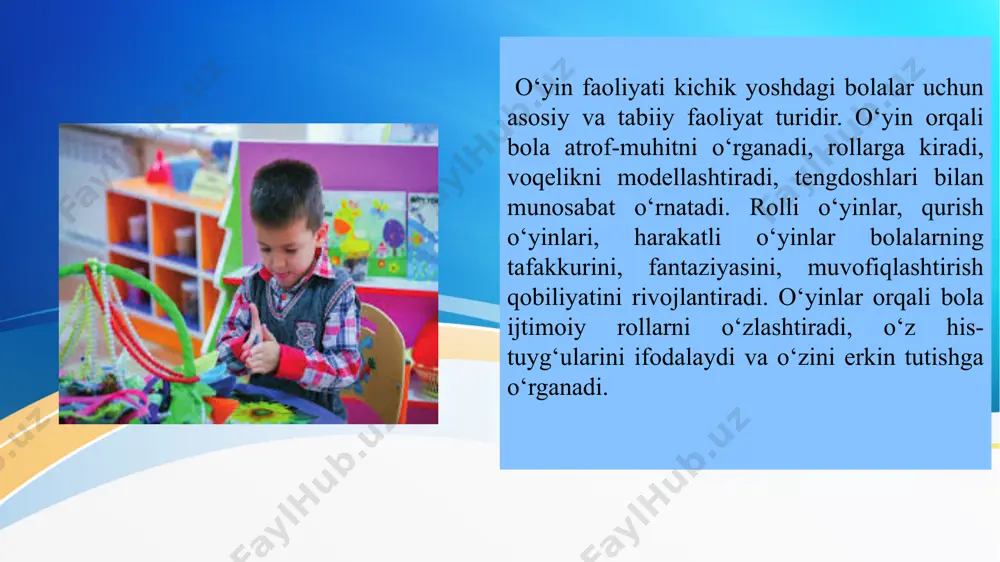 ndashuvlar maktabgacha kichik yosh davri (3–4 yosh) bolalarining psixologik rivojlanishida o‘ziga xos jihatlar mavjud. bu yoshdagi bolalar hali mustaqil diqqatni uzoq vaqt jamlay olmaydilar, fikrlari ko‘proq hissiyotlarga bog‘liq bo‘ladi. shu sababli ularni faoliyatga jalb qilishda quyidagi omillarni inobatga olish lozim: - yoshga mos, qisqa va aniq topshiriqlar - ko‘rgazmalilik tamoyili - individuallashtirilgan yondashuv - taqlid asosida o‘rganish - hissiy muhit yaratish bularning barchasi bolaning qiziqishini oshiradi va uni faoliyatga jalb qilishda muhim omil bo‘lib xizmat qiladi. bolalarda faoliyatga ichki motivatsiyani uyg‘otish o‘ta muhim. 3–4 yoshli bolalar uchun bu motivatsiya ko‘pincha hissiy qoniqish, qiziqish va o‘yin orqali yuzaga keladi. shuning uchun quyidagi metodlardan foydalanish maqsadga muvofiq: - ertak yoki syujetli kirish - topshiriqni o‘yin tarzida berish - rag‘batlantirish vositalari - musiqa va ritmli harakatlardan foydalanish ushbu metodlar bolalarning faol ishtirokini ta’minlaydi va faoliyatni ko‘ngilli tarzda o‘tishiga yordam beradi. kichik yosh guruhidagi bolalar faoliyatni faqat rasmiy mashg‘ulot sifatida emas, balki o‘yin orqali …