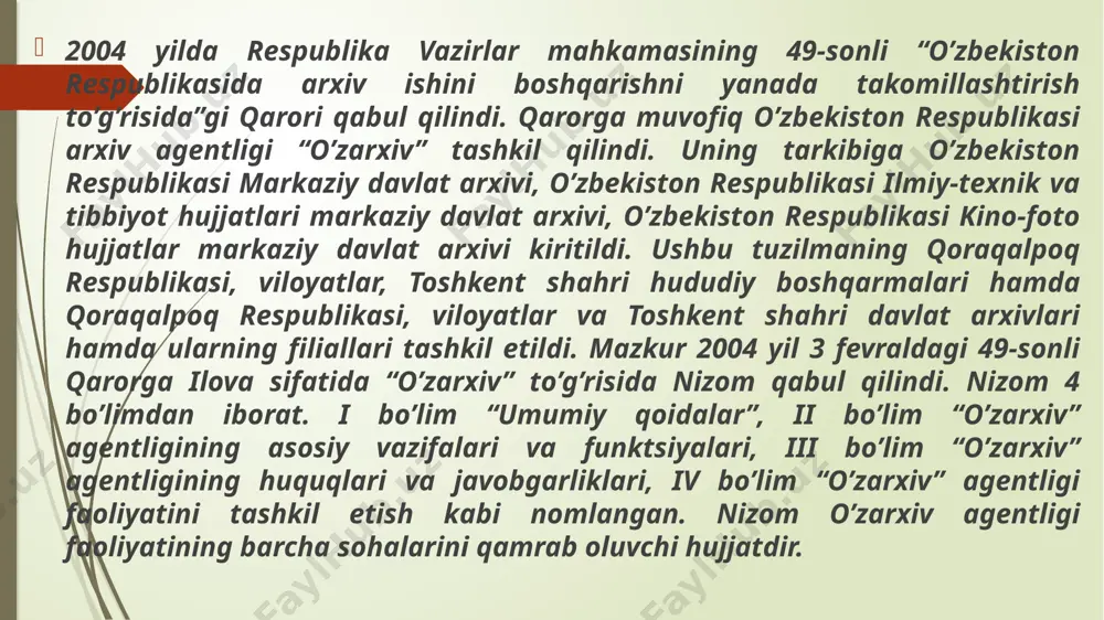 h yuritish haqida gap ketganda, bu amaliyotda yozuv madaniyatining yuqori saviyasini belgilovchi alifboli yozuv tizimlaridan foydalanilgan va bu davr miloddan avvalgi birinchi ming yillikning o‘rtalaridan boshlangan. ma’lumki, ahmoniylar saltanati o‘rta osiyo va o‘rta sharq mintaqasining katta qismini ham o‘z tasarrufiga olgan. bu mintaqada ahmoniylar davlatida amal qilgan oramiy yozuvli hujjatchilik saqlanib qolmagan. biroq saltanat doirasiga kirgan parfiya, xorazm, sug’d va baqtriya o‘lkalarida tez orada oramiy yozuvi asosida mahalliy tillarga muvofiqlashgan yangi alifbolar paydo bo‘lgan. ayni shu alifbo tizimlarida yozilgan davlat hujjatlarini arxivlashtirish jarayoni miloddan avvalgi ming yillikning so‘nggi asrlarida va milodning i 9 asridan boshlab ko‘zga tashlanadi. jumladan, parfiya, kushon, xorazm, sug’d arxivlari fikrimizning dalili bo‘la oladi. ahmoniylar salatanatida amal qilgan oramiy yozuvli va oramiy tilli hujjatchilik arxivlari saltanatning g‘arbiy qismiga taalluqli bo‘lib, bizning mavzuimizdan tashqaridadir (bular elefantin arxivi - mil. avvalgi v asr, suza arxivi - mil av. vi asr, persepol arxivi - mil.av. v asr va boshqalar)1 . …