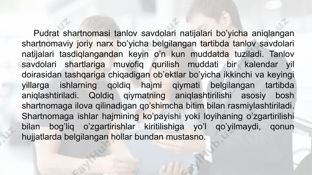 tayyorlash; asosiy qurilish ob’ektlari; xo’jalik ichidagi yordamchi ishlab chiqarish va xizmat ko’rsatish ahamiyatidagi ob’ektlar; energetika xo’jaligi ob’ektlari; transport xo’jaligi va aloqa ob’ektlari; suv ta’minoti, oqava suvlar va gaz ta’minoti tarmoqlari va inshootlari; hududni obodonlashtirish va ko’kalamzorlashtirish; vaqtinchalik bino va inshootlar; boshqa ish va xarajatlar; kadrlarni tayyorlash; loyihalash va tadqiqot ishlari. qurilishning smeta qiymatini aniqlash uchun uchta usuldan foydalaniladi: bazis-kompensatsion, resursli va resurs-indeksli usullar. bazis-kompensatsion usulda smeta hujjatlari mavjud smeta me’yorlariga asosan tuziladi. bu yerda ob’ekt qiymati haqiqatda qilingan xarajatlardan shakllanadi va faqat qurilish yakunlangandan keyin to’liq aniqlanishi mumkin. ushbu usul yordamida qiymat ikki bosqichda aniqlanadi: birinchi (loyihalashtirish) bosqichda – bazis darajada bazis qiymatning inflyatsiya munosabati bilan kutiladigan o’sishi ehtimoli bilan; ikkinchi (qurilish jarayoni) bosqichda – ishlar, xizmatlar, uskunalar va boshqalarga haq to’lashda birinchi bosqichda belgilangan narx va tariflarning real o’zgarishi natijasida qo’shimcha xarajatlar hisobga olinadi. qurilishning jami qiymati uning bazis darajasi va ishlatiladigan resurslar uchun narx va tariflarni o’sishi natijasidagi …