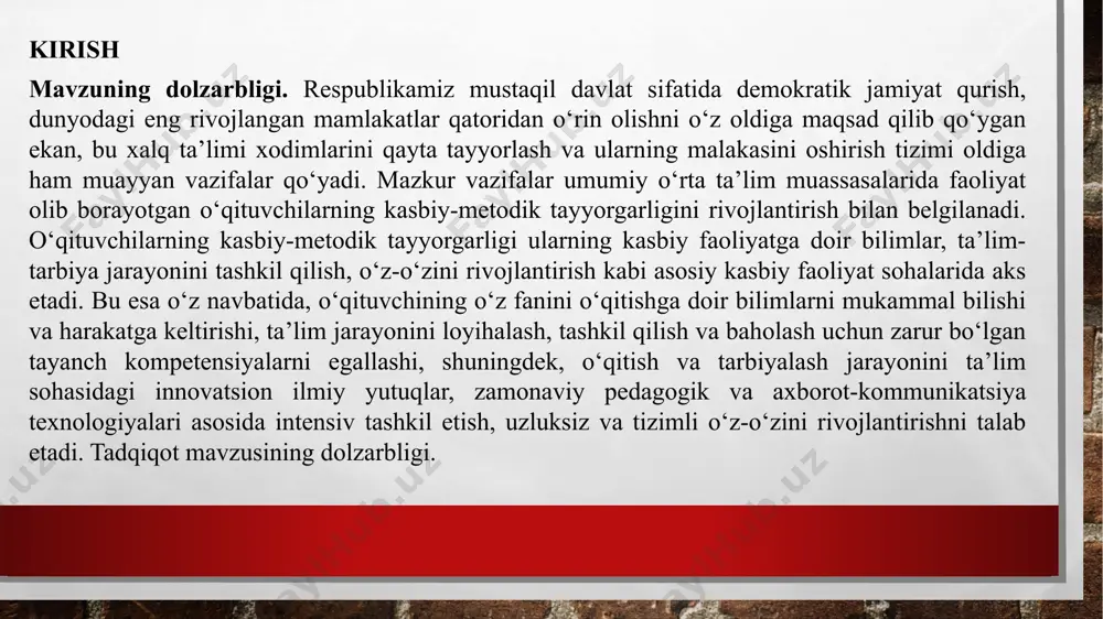 aviy kasb egalari bo‘lishlari uchun ularda zarur ko‘nikma va bilimlarni shakllantirishning zaruriy jihatlari ochib berilgan. boshlang‘ich sinf o‘qituvchilariga qo‘yiladigan talablar pedagogik, psixologik va sotsiologik xarakterga egaligi bilan ahamiyatli hisoblanadi.“o‘qituvchi o‘z bilim malakasini oshirish usullarini puxta egallamog‘i, mustaqil ishlashini o‘rganmog‘i lozim” – [6] degan edi a. jomiy.mamlakatimizda ilg‘or xorijiy tajribalar asosida uzluksiz ta’lim tizimi uchun pedagog kadrlar tayyorlashni nazarda tutuvchi oliy ta’lim tizimida zamonaviy yondashuvlarni ishlab chiqishni ta’minlashga qaratilgan islohotlar natijasida bo‘lajak o‘qituvchilarni tayyorlashning zamonaviy ta’lim mazmunini modernizatsiyalash, talabalar ichki imkoniyatlarini ro‘yobga chiqarishga imkon beruvchi zarur shart-sharoitlar yaratishga yo‘naltirilgan ta’lim muhitini yaratish bo‘yicha tadqiqotlar olib borilmoqda. i bob. boshlang‘ich sinf o‘qituvchilarining kasbiy madaniyati. 1.1 kasbiy -pedagogik madaniyatnig mohiyati. pedagog bu - yuksak madaniyatli mutaxassis, o‘z fanini chuqur biluvchi, umumiy va bolalar psixologiyasini yaxshi biluvchi, ta'lim-tarbiya metodikasini mukammal biluvchidir.ta’lim-tarbiya jarayonining asosiy maqsadi va vazifasi barkamol, etuk shaxs, malakali mutaxassislarni tayyorlashdan iborat. shunday ekan biz ta'lim-tarbiya samaradorligini o‘quvchilarning qay darajada bilim, ko‘nikma va …
