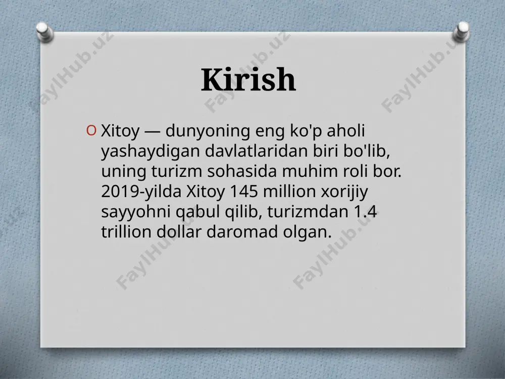 si 2 million madaniyat va an'analarning roli pekin opera: har yili minglab tomoshabinlar milliy san'atni tomosha qilishadi. choy marosimlari: xitoyning choy eksporti bo'yicha statistikasi (masalan, xitoyda yiliga 2 million tonnadan ortiq choy ishlab chiqariladi). choy eksporti haqida grafik: 2018-2023 yillarda xitoyning choy eksporti hajmi grafigi (masalan: 2022 yilda xitoyning choy eksporti 361 ming tonnani tashkil qilgan). xitoyning zamonaviy turizm infratuzilmasi xitoyning zamonaviy turizm infratuzilmasi mamlakatning iqtisodiy va ijtimoiy rivojlanishiga katta hissa qo'shib, xalqaro va ichki sayyohlikni yuqori darajada qo'llab-quvvatlaydi. bu infratuzilma tezkor rivojlanib, zamonaviy aeroportlar, yuqori tezlikdagi poezd tarmoqlari, mehmonxona tarmoqlari va raqamli xizmatlar kabi ko'plab sohalarni qamrab oladi. quyida xitoyning turizm infratuzilmasi haqida kengroq ma'lumot keltirilgan. aeroportlar va havo transporti xitoyning havo transporti infratuzilmasi dunyodagi eng rivojlanganlardan biri bo‘lib, xalqaro va ichki turizmni qo‘llab-quvvatlashda muhim rol o‘ynaydi. pekin daxing xalqaro aeroporti: dunyoning eng yirik aeroportlaridan biri bo‘lib, 2019 yilda ishga tushirilgan. bu aeroport yiliga 100 million yo‘lovchini qabul qilish …