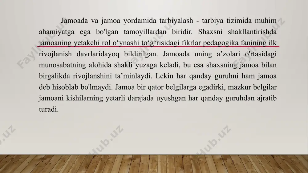 o'ziga xos yo‘nalishi (masalan o‘yindan umuminsoniyat baxti yo‘lida kurashishiga intilish o'rtasidagi farq) bilan ajralib turadi. to‘rtinchi bosqich jamoa a’zolarimng o‘ziga nisbatan yuksak axloqiy talablar qo‘ya olishlari bilan abamiyatlidir. jamoaning hayoti va faoliyati mazmuni jamoa a’zolarining har biri uchun shaxsiy ehtiyojga aylanadi. jamoadagi tarbiya jarayoni o‘z-o‘zini tarbiyalash jarayoniga aylanadi. biroq bu holat jamoaning muayyan shaxsni yanada rivojlantirishdagi roli va o'mini pasaytirmaydi. to‘rtinchi bosqichda amalga oshiriladigan vazifalar ancha murakkab va mas’uliyatlidir. mazkur bosqichda jamoa oldiga istiqbolli, yuksak va murakkab talablami qo‘yish uchun mutlaqo qulay sharoit yaratiladi. o‘quvchilar jamoasini shakllantirish shart-sharoitlari. o‘quvchilar jamoasini shakllantirishning jarayonida quyidagi shart-sharoitlarni hisobga olish lozim: pedagogik talab, jamoa faolini tarbiyalash, jamoaviy an’analami qaror toptirish. jamoani shakllantirishda jamoa a’zolari va ulaming faoliyatlariga qo‘yiladigan yagona talablar muhim ahamiyat kasb etadi. yagona talab 0‘quvchilaming dars jarayonidagi, tanaffus, sinfdan tashqari ishlar vaqtidagi, shuningdek, jamoat joylari hamda oiladagi xulqatvor qoidalarni o‘z ichiga oladi. o ‘qituvchilar tomonidan qo‘yiigan talablar quyidagi sharoitlarda ijobiy natija beradi: …
