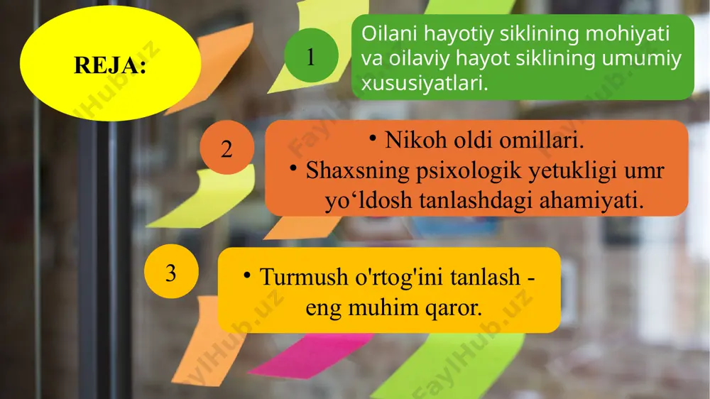 b, bu maskandagi hayot maromini bola rivojlanishining bosqichlari bilan bogʻlaydi. shunga koʻra, quyidagi bosqichlar farqlanadi: 1-bosqich. aksariyat olimlar oiladagi hayot sikli ikki yoshning muddatga ahdu-paymon qilib nikohga kirishga qaror qilgai onlaridanoq boshlanishini taʻkidlaydilar. boshqa mualliflarning fikricha, oilaning bolangʻich nuqtasi ikki shaxs rasman nikohga kirgan vaqt, koʻpchilikning guvohligida oʻtkazilgan tantanalar bilan izohlanadi. 2-bosqich. ikki yoshning intim qovushishi oqibatida zurriyodning paydo boʻlishi. satirning fikricha zurriyodning paydo boʻlishi, tugʻilishi er va xotinniig asl munosabatlarini sinovdan oʻtkazadi va ular oʻzilariga xos yangicha munosabatlar davrini boshdan kechira boshlaydilar. 3-bosqich. bola oiladan tashqaridagi ijgimoiy institutlar - maktabgacha talim muassasalari, ayniqsa, uzluksiz taʻlimning boshlangich oʻchogʻi hisoblangan maktabga bora boshlaydi. maktab shunday maskanki, u yerda har bir bolaning qay darajada va qanday ijtimoiylashgani sinovdan oʻtadi. chunki u endi nafaqat oʻzi tengqur bolalar bilan, balki kattalar, begonalar, koʻchadagi turli toifadagi insonlar bilan muloqotga kirisha boshlaydi. 4-bosqich. bola oʻsmirlik davriga qadam bosganda, u ota-onasidan mustaqillikni, hadeb taʻqib qilavermaslikni daʻvo qila …