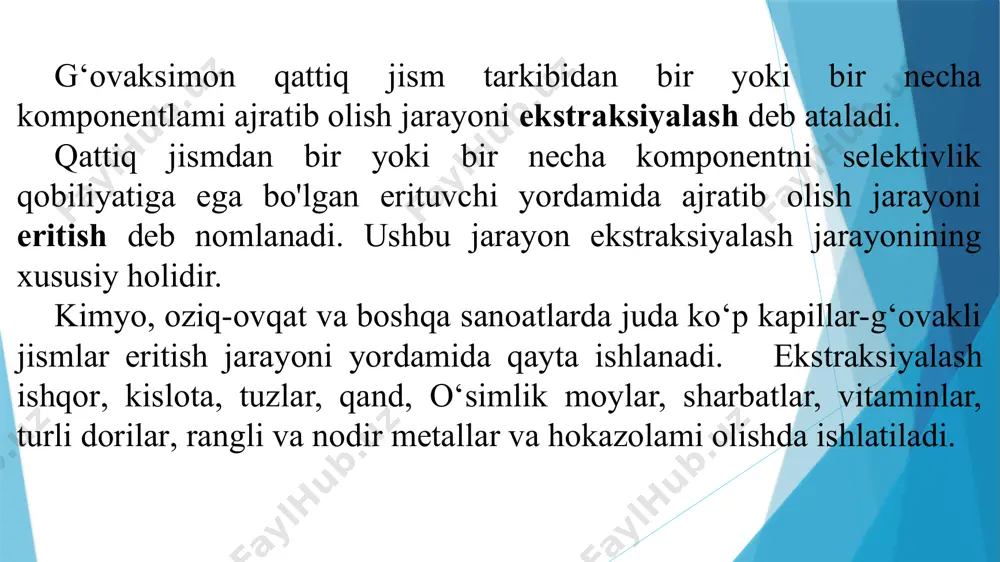 a. undan tashqari. suv va ayrim noorganik kislotalarning eritmalari ham erituvchi sifatida ishlatiladi. bunday jarayonlar ishqorlanish deb nomlanadi. ishqorlanish mineral xomashyolarni kimyoviy qayta ishlash yooli bilan qimatbaho komponentlarni olish uchun qo‘llaniladi. eritish jarayoni texnologik sxemalarida filtrlash, bug‘latish va kristallash kabi jarayonlardan avval ishlatiladi va u birinchi bosqich bo‘lib hisoblanadi. eritish jarayoni statikasi va kinetikasi jarayonning mexanizmi shundaki, erituvchi qattiq jism g‘ovaklariga kirib boradi va ajratilishi kerak bo‘gan moddani eritadi. eritilgan moddaning kimyoviy potensiali va uning qattiq jismdagi kimyoviy potensialiga tenglashganda erish jarayoni muvozanat holiga keladi. to‘yinish holatiga oid eritmaning konsentratsiyasi eruvchanlik deb ataladi. qattiq jismning tashqi yuzasidagi muvozanat qisqa vaqt ichida ornatiladi. shuning uchun, massa almashinish jarayonlarni tahlil qilishda, «qattiq jism - erituvchi» sistemasining fazalararo yuzasidagi konsentratsiyasi to‘yingan eritma konsentratsiyasi uioy ga teng deb qabul qilinadi eritish jarayoni kinetikasining asosiy masalasi fazalarning o‘zaro to‘qnashish vaqtini aniqlashdir. fazalar to‘qnashish vaqti ma’lum bo‘lgandan so’ng. ekstraktorlarning asosiy o‘lchamlari hisoblanadi. eritish jarayonida massa almashinishga …
