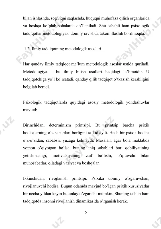 s reja bo’lmaydi, qiziq hodisalar yuz berganda kuzatish amalga oshiriladi. kuzatish metodining afzalliklari shuki, u tabiiy sharoitda amalga oshiriladi va odamlarning real xulq-atvorini ko’rsatadi. lekin kamchiliklari ham bor. birinchidan, kuzatish ko’p vaqt talab qiladi. ikkinchidan, tadqiqotchining shaxsiy qarashi natijalarga ta’sir qilishi mumkin. uchinchidan, ba’zi hollarda odamlar kuzatilayotganini bilsalar, o’zlarini tabiiy tutmaydilar. kuzatish natijalarini to’g’ri qayd etish uchun maxsus protokol tuziladi. protokolda kuzatish vaqti, joyi, sharoiti, voqealar ketma-ketligi aniq yoziladi. faqat faktlar qayd etiladi, shaxsiy mulohazalar alohida qismda keltiriladi. kuzatish usuli ayniqsa bolalar psixologiyasida, pedagogik psixologiyada va ijtimoiy psixologiyada keng qo’llaniladi. chunki bu sohalarda odamlarni tabiiy muhitda o’rganish juda muhimdir. 2.2. eksperimental metod eksperiment psixologiyaning eng ishonchli va aniq metodlaridan biri hisoblanadi. kuzatishdan farqli ravishda, eksperimentda tadqiqotchi faol ravishda sharoitlarni o’zgartiradi va natijalarni kuzatadi. bu hodisalar orasidagi sabab-oqibat munosabatlarini aniqlashga imkon beradi. eksperimentning asosiy mohiyati shundan iboratki, tadqiqotchi bir yoki bir necha sharoitlarni (mustaqil o’zgaruvchilarni) o’zgartiradi va bu o’zgarishlar boshqa ko’rsatkichlarga …