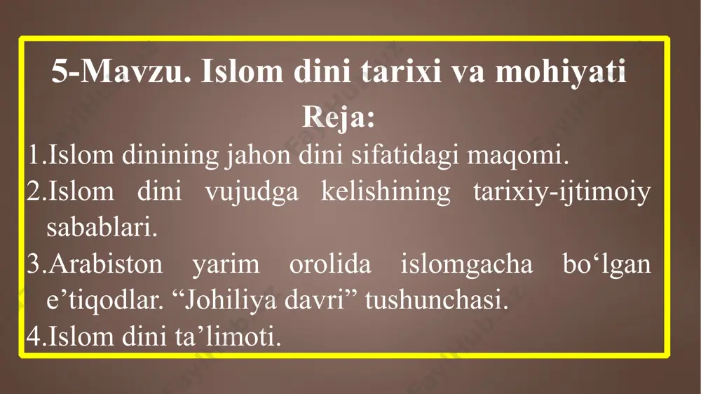 li bu davr “johiliya” deb atalgan. bundan tashqari xalq orasida norasida qizlarni tiriklayin ko’mish, mayxo’rlik va boshqa axloqiy buzuqliklar keng yoyilgan edi. ba’zi tadqiqotchilar johiliya davri yuz ellik-ikki yuz yil davom etgan degan fikrni bildiradilar. biroq ushbu davrning muddati manbalarda aniq belgilanmagan. arabistonda har xil xudolarning timsollari – sanamlar qachon paydo bo’lgani haqida muayyan tarixiy ma’lumotlar yo’q. ba’zi tarixchilarning xabar berishicha, arabistonga birinchi bo’lib sanam keltirib va unga ibodat qilishni boshlab bergan amr ibn luhay ismli shaxs bo’lgan. u shomga tijorat maqsadida tez-tez safar qilib turardi. shomda esa butparastlik, turli sanamlarga sig’inish odatlari ancha avval shakllangan edi. arabistonning turli yerlarida muayyan sanamlarning qarorgohi mavjud bo’lib, ular ziyoratgohlar sifatida ma’lum edi. makka arabistonning diniy markaziga aylangach, u yerdagi ka’ba sanamlar to’plangan joyga aylanib qoldi. islom arafasida arablar orasida butparastlik shunchalik avjida ediki, hatto har bir xonadonning o’z sanami bo’lgan. ibn al-kalbiyning arab ko’pxudoligiga bag’ishlangan “kitob al-asnom” (“butlar kitobi”) asarida tilga olingan …