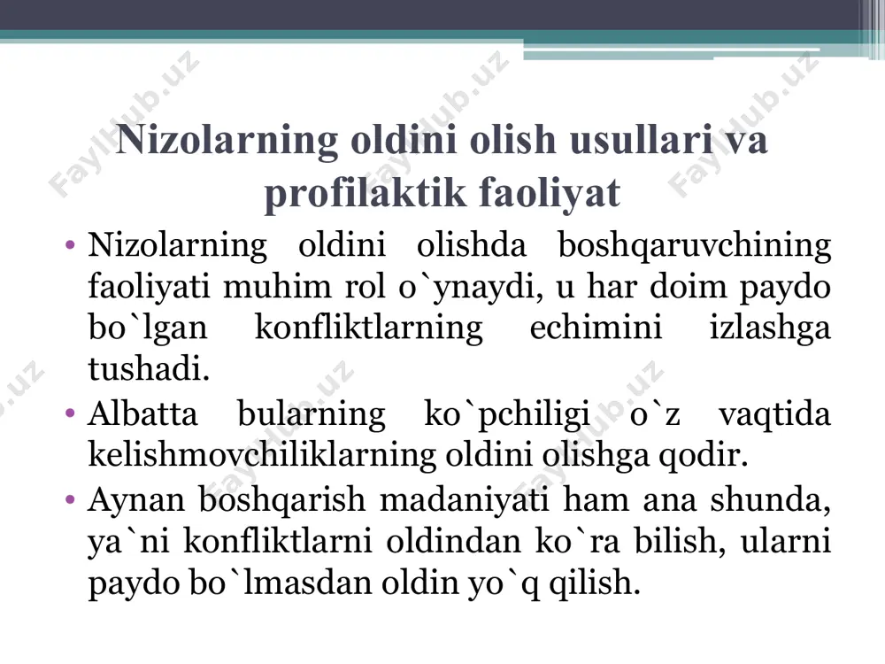 o`zi haqidagi obrazi va o`z-o`zini anglashi yosh va jinsiy o`ziga xoslikka ega. masalan, o`ziga nisbatan o`ta qiziquvchanlik, kim ekanligini bilish va anglashga intilish ayniqsa o`smirlik davrida rivojlanadi. bu davrda paydo bo`ladigan “kattalik” hissi qizlarda ham, o`smir yigitchalarda ham nafaqat o`ziga, balki o`zgalar bilan bo`ladigan munosabatlarini ham belgilaydi, qizlardagi “men” – obrazining yaxshi va ijobiy bo`lishi ko`proq bu obrazning ayollik sifatlarini o`zida mujassam eta olishi, ayollik hislatlarining o`zida ayni paytda mavjudligiga bog`liq bo`lsa, yigitlardagi obraz ko`proq jismonan barkamollik mezonlari bilan nechoqli uyqun ekanligiga bog`liq bo`ladi shuning uchun ham o`smirlikda o`g`il bolalardagi bo`yning pastligi, muskullarning zaifligi va shu asosda qurilgan “men” - obrazi qator salbiy taassurotlarni keltirib chiqaradi. qizlarda esa tashqi tarafdan go`zallikka, kelishganlik, odob va ayollarga xos qator boshqa sifatlarning bor – yo`qligiga bog`liq holda “men” obrazi mazmunan idroq qilinadi, qizlarda ham ortiqcha vazn yoki terisida paydo bo`lgan ayrim toshmalar yoki shunga o`xshash fiziologik nuqsonlar kuchli salbiy emotsiyalarga sabab bo`lsa-da, baribir, …