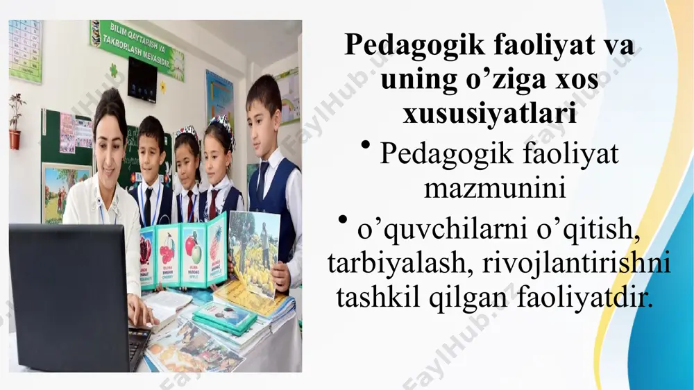 , ilg’or tarbiyaviy ta'sir ko’rsatuvchi ta'limotlarga amal qilish. o’qituvchi shaxsiy xususiyatlaridan tashqari chuqur ilmiy saviyaga, so’zlash madaniyatiga, yuksak odob axloqqa ega bo’lishi kеrak. o’quvchilar bilan o’tkaziladigan suhbatlarni yuqori saviyada tashkil qilishda o’qituvchi quyidagi madaniyat qirralariga ega bo’lishi kеrak: ruhiyat madaniyati - o’quvchilarning ma'naviy ehtiyojlariga to’g’ri ta'sir ko’rsatish;  mahorat madaniyati - har bir tadbirni zo’r quvonch va qalbdan tashkil qilish;  siyosiy madaniyat o’quvchilarning ijodiy, ma'naviy, badiiy faoliyatini tashki qilishdir. bo‘lajak o‘qituvchining tarbiyaviy faoliyatni tashkil etishga doir kasbiy kompetensiyalari kompetensiya (lot.competo-erishyapman, munosibman, loyiqman) –u yoki bu sohadagi bilimlar, tajriba. o‘qituvchi - muallimlarning shaxsiy ijtimoiy sifatlariga azaldan e’tibor qaratib kelingan va har bir zamon talabidan kelib chiqib, pedagogga qo‘yiladigan talablar takomillashib, murakkablashib boravergan. pedagogika oliy o‘quv yurtlarining o‘quv-reja va fanlar bo‘yicha dasturlarida bo‘lajak o‘qituvchilarga shu kasbning sir-asrorlarini o‘rgatish, ilmiy bilimlar berish, o‘qituvchi kasbi haqida ma’lumot berish va ko‘nikma hosil qilish nazarda tutiladi.ta’lim jarayonida fanlar bo‘yicha amalga oshiriladigan seminar, amaliy va laboratoriya …