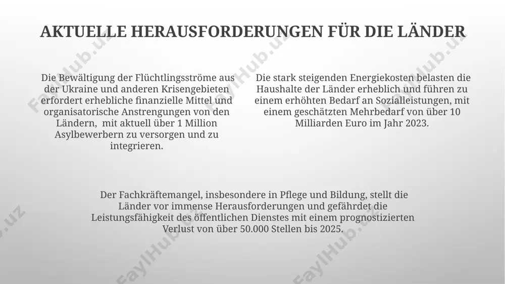 gionen um bis zu 5% pro jahr, was zu fachkräftemangel und regional unterschiedlichen wirtschaftsstrategien führt. beispiele für die vielfalt der bundesländer bayern weist mit über 13 millionen einwohnern die höchste bevölkerungsdichte aller bundesländer auf, während bremen mit unter 700.000 einwohnern das kleinste bundesland ist – ein deutlicher unterschied in der bevölkerungsgröße. die wirtschaftsstrukturen der bundesländer variieren stark: nordrhein-westfalen ist ein stark industriell geprägtes land, während mecklenburg-vorpommern sich mehr auf tourismus und landwirtschaft konzentriert. sachsen beheimatet mit der fraunhofer-gesellschaft zahlreiche forschungsinstitute und präsentiert sich als innovatives bundesland im bereich technologie, im gegensatz zu strukturschwachen regionen in anderen bundesländern. die finanzkraft der länder die finanzkraft der deutschen bundesländer variiert stark; im jahr 2023 wiesen einige länder ein steueraufkommen von über 50 milliarden euro auf, während andere deutlich darunter blieben, was erhebliche unterschiede in den leistungsfähigkeiten bedingt. die ausgaben der bundesländer, etwa für bildung und soziales, belaufen sich jährlich auf mehrere hundert milliarden …