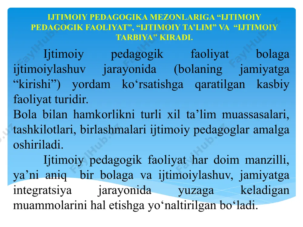 qo‘yish, qiyinchiliklar oldida ojiz qolishdir. ba’zi hollarda o‘z-o‘zini cheklash mexanizmini qo‘llashni oqlasa bo‘ladi. chunki, bu holatda moslashuv sodir bo‘lishi mumkin. biroq uzoq muddatli o‘z-o‘zini cheklash, o‘z-o‘ziga baho berishning pasayishiga olib keladi. buning natijasida o‘z salohiyatini bilmay turib tarbiyalanuvchi ilk muvaffaqiyatsizlikdan so‘ng boshlagan ishini tashlab qo‘yadi. o‘z kamchiliklarini boshqalarga tegishli deb hisoblash loyihalash mexanizmining mohiyatini tashkil qiladi. o‘ziga, boshqalarga qarshi qaratilgan salbiy hissiyotlar bilan inson o‘ziga bo‘lgan hurmatni saqlab qoladi. shubhali inson hammadan gumonsiraydi, xudbin hammani xudbin hisoblaydi; - ijtimoiylashuvning yana bir asosiy mexanizmlaridan biri bu-identifikatsiyadir. identifikatsiya jarayonida tarbiyalanuvchi hayolan o‘zini o‘rtoqlari bilan qiyoslaydi. identifikatsiya ob’ekti nafaqat real insonlar, balki tasavvurlardagi insonlar ham bo‘lishi mumkin. identifikatsiyaning to‘liq, qisman, ongli, ongsiz turlari mavjud. identifikatsiya mexanizimi introeksiya mexanizimi bilan juda bog‘liq. bunda boshqalarning xislatlari o‘zgarmagan holda o‘zlashtirib olinadi. garchi bu mexanizm xayolan amalga oshirilsa ham uning natijalarini anglab olish qiyin emas; zamonaviy ilmiy nazariyalarda shaxs rivojlanishining asosiy omillari sifatida biologik va ijtimoiy omillar …