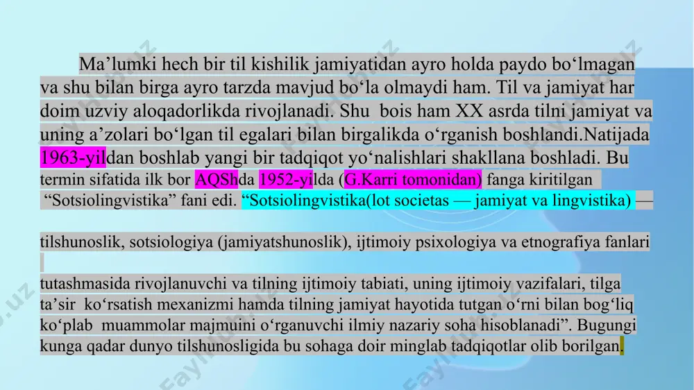 tlarning metodlarini qo‘llash xarakterlidir. tilshunoslar o‘rtasida amerikalik olimlar sepir-uorfning farazi ommaviy bo‘lib qolishda davom etmoqda, unga ko‘ra tilning va jamiyatning bog‘liqligi an’anaviy “jamiyat – til” sxemasi bo‘yicha emas, balki teskari “til - jamiyat” sxemasi asosida ko‘rib chiqilishi lozim, chunki tilning o‘ziga xosligi, uorfning fikricha, jamiyatning ma’naviy va moddiy hayotini shart qilib qo‘yadi, mazkur tilda so‘zlovchilar uchun “olam manzarasini” idrok qilishda o‘ziga xos iz qoldiradi. ba’zi bir amerikalik tadqiqotchilar tilni fikrlash va munosabatning instrumenti emas, balki faoliyatning bir turi, til madaniyatning o‘ziga xos indikatori deb qaraydilar, bundan shu narsa kelib chiqadiki, tilni o‘rganish uning madaniy vazifalarini va madaniyatni shakllantirishdagi rolini o‘rganishdir. "fieldwork" metodi sotsiolingvistikada eng muhim masalalardan biri bu til siyosati masalasidir. j.fishman va o.garsiya kabi ba'zi olimlar uni sotsiolingvistikaning bir qismi deb hisoblashadi. boshqa tomondan esa, b.spolskiy, kaplan va j.bianko kabi boshqa bir nechta olimlar til siyosati amaliy tilshunoslikning bir tarmog‘i ekanligini ta’kidlaydilar. tabiiyki, til siyosati hamda tilga oid siyosat …