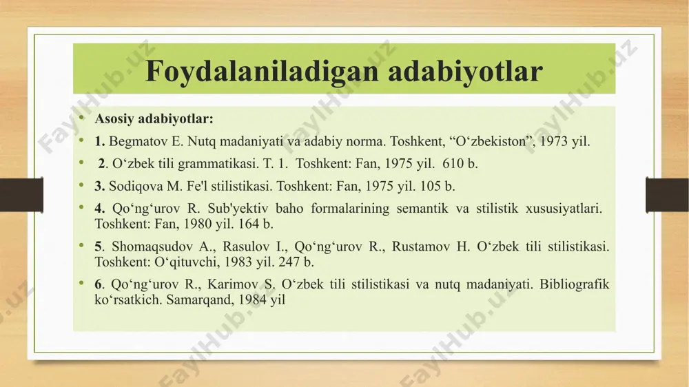 ining qolgan misralarda aynan takrorlanib kelishi. olamni tebratgan beshiksan, ayol, har ezgu ko`ngilga eshiksan, ayol. badiiy uslubning leksik xususiyatlari badiiy matnning ta’sirchanligini ta’minlashda ijodkor quyidagi leksik vositalardan foydalanadi: 1. polisemantik so`zlar, sinonim, antonim, omonimlar; 2. tarixiy va arxaik so`zlar; 3. yangi yasalmalar va shevaga oid so`zlar; 4. ijtimoiy chegaralangan so`zlar. badiiy uslubning grammatik xususiyatlari badiiy matnlarda quyidagi morfologik vositalar qo`llaniladi: 1. konnotativ ma’noni hosil qiluvchi maxsus so`z shakllari; 2. takroriy gaplar; 3. inversiya –gap bo`laklari o`rnining almashishi. qaylarga urayin boshimni? (qaylarga boshimni urayin? – to`g`ri tartib) 4. ritorik so`roq gaplar – so`zlovchining javob talab qilinmaydigan, savolning javobi o`zi bilan bo`lgan so`roq gaplar. onamasmi butun dunyoni senga qilgan kaftida tortiq? 5. ellipsis – nutq yoki matndagi sintaktik qurilma tarkibidan biror unsurning tushirib qoldirilishi. bir kishining kasofati yuzga tegar, yuz kishining kasofati mingga ______. 6. oksyumoron – bir-biriga zid tushunchalarning ko`chma ma’noda o`zaro birikishi: shirin azob, tovushsiz faryod. publitsistik uslub publitsistika aslida …