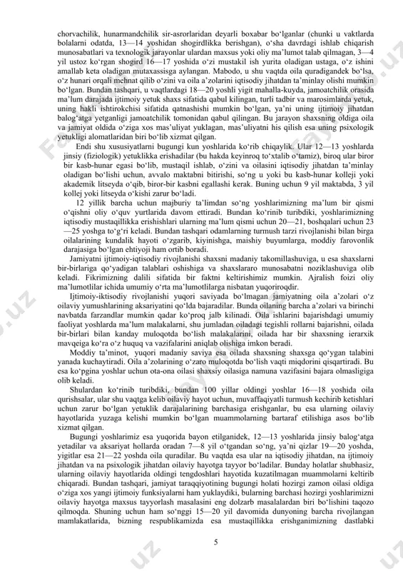 ti miqdorini qisqartiradi. bu esa ko‘pgina yoshlar uchun ota-ona oilasi shaxsiy oilasiga namuna vazifasini bajara olmasligiga olib keladi. shulardan ko‘rinib turibdiki, bundan 100 yillar oldingi yoshlar 16—18 yoshida oila qurishsalar, ular shu vaqtga kelib oilaviy hayot uchun, muvaffaqiyatli turmush kechirib ketishlari uchun zarur bo‘lgan yetuklik darajalarining barchasiga erishganlar, bu esa ularning oilaviy hayotlarida yuzaga kelishi mumkin bo‘lgan muammolarning bartaraf etilishiga asos bo‘lib xizmat qilgan. bugungi yoshlarimiz esa yuqorida bayon etilganidek, 12—13 yoshlarida jinsiy balog‘atga yetadilar va aksariyat hollarda oradan 7—8 yil o‘tgandan so‘ng, ya’ni qizlar 19—20 yoshda, yigitlar esa 21—22 yoshda oila quradilar. bu vaqtda esa ular na iqtisodiy jihatdan, na ijtimoiy jihatdan va na psixologik jihatdan oilaviy hayotga tayyor bo‘ladilar. bunday holatlar shubhasiz, ular​ning oilaviy hayotlarida oldingi tengdoshlari hayotida kuzatilmagan muammolarni keltirib chiqaradi. bundan tashqari, jamiyat taraqqiyotining bugungi holati hozirgi zamon oilasi oldiga o‘ziga xos yangi ijtimoiy funksiyalarni ham yuklaydiki, bularning barchasi hozirgi yoshlarimizni oilaviy hayotga maxsus tayyorlash masalasini …
