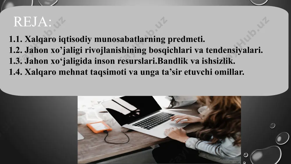 ga yaqin) 3 jahon xo‘jaligi tizimining rivojlanishiga ta’sir etuvchi asosiy omillar 1 tabiiy omillar - mamlakatning tabiiy-resurs potensiali va geografik joylashuvi 2 siyosiy omil – mamlakat siyosiy va huquqiy tuzilmalarining taraqqiyot darajasi. 3 iqtisodiy omil – mamlakat iqtisodiy tuzilmalarining taraqqiyot darajasi jahon xo‘jaligi tizimining rivojlanishiga ta’sir etuvchi asosiy omillar 4 5 ijtimoiy omil - mamlakat aholisining demografik tarkibi, daromadlarning tarkibi, ishchi kuchining kvalifikatsiya darajasi texnik omil – mamlakatda texnika, axborot-texnologiya tuzilmalarining taraqqiyot darajasi jahon xo‘jaligining rivojlanish bosqichlari 1. 2 xvii-xix asrlar – jahon kapitalistik bozorining paydo bo‘lishi, xalqaro mehnat taqsimotining vujudga kelishi. jahon savdosining rivojlanishi 3 1 va 2 – jahon urushlari davri. xalqaro moliya tizimining beqarorligi. sanoat taraqqiy etgan mamlakatlardan uzoq muddatli kapitallarning chiqib ketishi xv-xvi asrlar – buyuk geografik kashfiyotlar. jahon mustamlaka tizimining shakllanish davri. jahon xo‘jaligining rivojlanish bosqichlari 4 xx asrning 50-90-yillari xalqaro iqtisodiy munosabatlarni qayta yo‘lga qo‘yish, yangi xalqaro iqtisodiy tartibni ishlab chiqish хх asrning 90- …