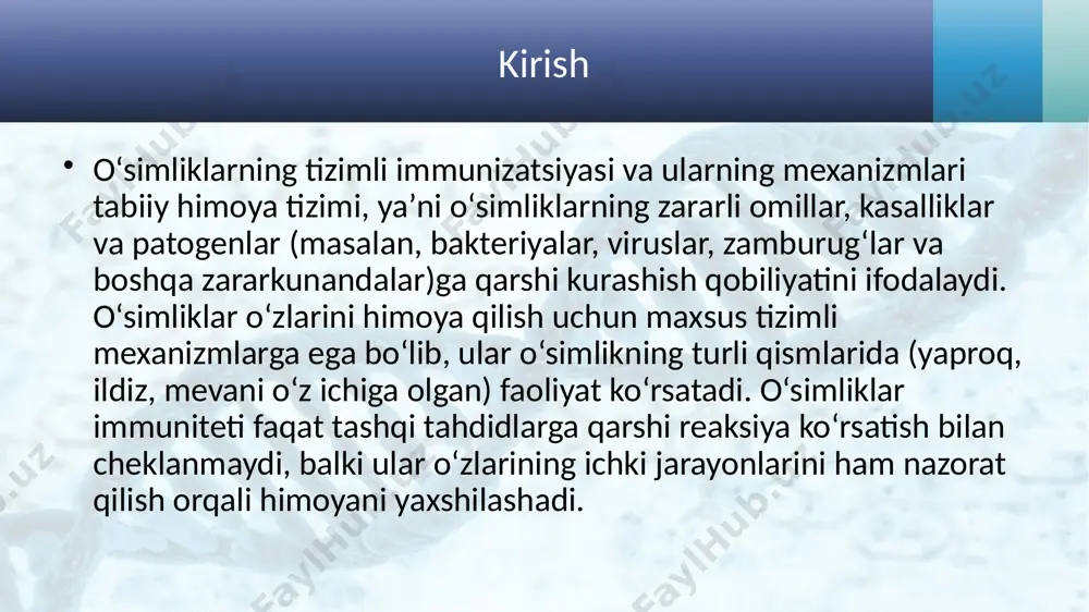 beradi. ular quyidagilarni o‘z ichiga oladi: • fizik himoya: o‘simliklarning tashqi qismidagi qattiq yoki shikastlanishga chidamli to‘siqlar (masalan, terining qattiqlashuvi, tikanlar, qoplamalar). • kimyoviy himoya: o‘simliklar zararkunandalar va patogenlarga qarshi kimyoviy moddalari ishlab chiqaradi. masalan, fenolik birikmalar, taninlar, alkaloidlar va fitonsidlar patogenlar o‘sishini to‘xtatadi. • kasalliklarni aniqlash va signal tizimlari: o‘simliklar patogenlarni aniqlagach, ularning mexanik zararni kamaytirish uchun hujayra signalizatsiyasi (masalan, jasmon kislotasi, salisilatlar)ni ishga soladi. b) tizimli (xavfsizlik) himoya mexanizmlari o‘simliklarning tizimli immunizatsiyasi (o‘zgaruvchan himoya) asosan o‘sish jarayonida va infektsiyalangan hududlar bilan bog‘liqdir. bu mexanizm o‘simlikning barcha qismlarida himoya reaksiya faollashishini ta’minlaydi. bu jarayonlar quyidagi asosiy mexanizmlar orqali amalga oshadi: 1. tizimli acquired resistance (sar) — tizimli olingan qarshilik: sar — o‘simliklarda patogenlar yoki stress omillari bilan birinchi marta uchrashganda rivojlanadigan uzoq muddatli himoya mexanizmidir. o‘simlik patogenni aniqlaganidan so‘ng, turli molekulalar (masalan, salisilat kislota) orqali signal yuboradi va bu signal butun o‘simlik bo‘ylab himoya reaktsiyalarini faollashtiradi. sar reaksiya tizimiga …