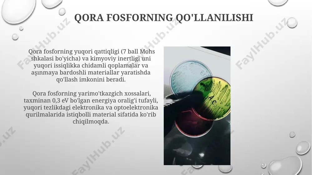 va boshqa metallarning qotishmalarini olishda, shuningdek, metallarning korroziyasini kamaytirishda ishlatiladi. fosforning allotropik shakllarining turlari qora fosforning ikkita asosiy allotropik modifikatsiyasi – alfa va beta-qora fosfor ma'lum boʻlib, ularning elektr oʻtkazuvchanligi sezilarli darajada farq qiladi, bu esa ularning qo'llanilishini aniqlaydi. qizil fosforning bir nechta polimorf shakllari mavjud boʻlib, ularning strukturaviy farqlari ularning reaktivligini va termik barqarorligini belgilaydi, shu jumladan, qizil fosforning turli xil ranglari ham uchraydi. xulosa va istiqbollar fosforning yangi allotropik shakllarini kashf etish va ularning xossalarini o'rganish, ayniqsa, energiya saqlash texnologiyalarida (masalan, 1000 wh/kg dan yuqori energiya zichligi bilan) qo'llanilishini kengaytirish istiqbollarini ochib beradi. fosfor allotroplarining tibbiyotda, xususan, 20 dan ortiq yangi dorilarni yaratishda qo'llanilishi biomaterialshunoslik va farmatsevtika sohasida yangi imkoniyatlar yaratadi. e'tiboringiz uchun rahmat @taqdimot_robot image3.png image4.jpg image5.jpg image6.jpg image7.jpg image8.jpg image9.jpg image10.jpg image11.jpg image12.jpg image13.jpg image14.jpg image15.jpg image1.png