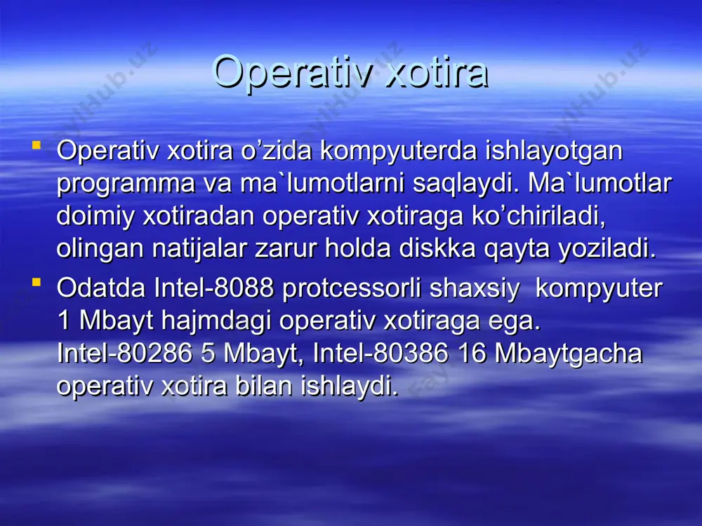 o’yicha tasniflash mumkin. skanerlar oq-qora va rangli bo’ladi. oq-qora skanerlar shtrixli va nimrangli tasvirlarni o’qishi mumkin. shtrixli tasvirlar nim ranglarni, yoki boshqacha aytganda, kul rang darajalarini uzatmaydi. nim rangli tasvirlar kul rangning 16, 64 yoki 256 darajalarini anglash va uzatish imkonini beradi. modemlar modem (modulyator-demodulyator) — aniq bir aloqa kanalida ishlatish uchun qabul qilingan signallarni to’g’ri (modulyator) va teskari (demodulyator) o’zgartirish qurilmasidir. eng avvalo modem quyidagi vazifalarni bajarish uchun mo’ljallangan: •uzatishda: keng polosali impulslarni (raqamli kodni) tor polosaliga (analog signallarga) o’zgartirish; •qabul qilishda: qabul qilingan signalni xalaqitlardan filtrlash va detektorlash uchun, ya`ni tor polosali analogli signalni raqamli kodga teskari o’zgartirish. tarmoq adapterining platalari tarmoq adapteri platalari kompyuter va kabel orasida ichki aloqa sifatida ishlaydi. barcha tarmoq kompyuterlari va serverlarining kengaytma slotlariga platalar quyiladi. kompyuter va tarmoq orasida ichki aloqani ta`minlash uchun ulash shakliga yoki portga mos keladigan platalar (uni o’rnatgandan keyin) tarmoq kabellari ulanadi. tarmoq adapteri platalarini qo’llash: kompyuterdan keladigan …