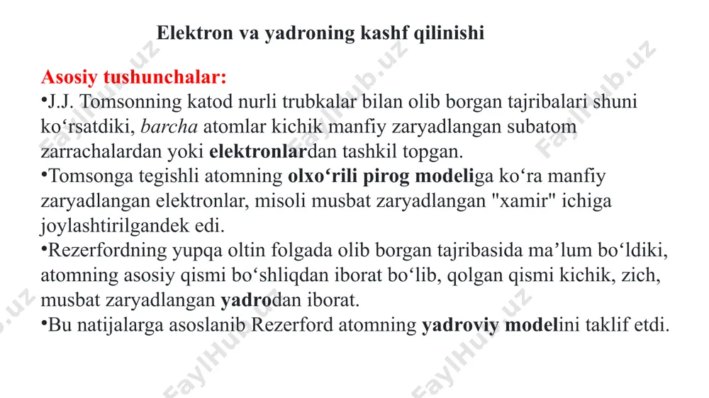 od (manfiy zaryadlangan elektrod)dan anod (musbat zaryadlangan elektrod)ga tomon yorugʻlik zarralarining oqimini hosil qiladi. trubkaning katod nurli trubka deb atalishining boisi, yorugʻlik zarralari yoki "katod nuri" aynan katodda vujudga keladi. nur anoddan keyin trubkaning keng tugash qismidagi boʻyaluvchi fosforessent moddada aks etadi. katod nuri impulslari taʼsir etgandagina fosforessent modda choʻgʻlanadi yoki yorugʻlik taratadi. 1-rasm. j.j. tomsonning katod nurli trubkasi chizmasi. nur katodda hosil boʻladi va anoddagi tirqish orqali oʻtadi. katod nuri manfiy zaryadlangan elektrik plastinadan uzoqlashib, musbat zaryadlangan plastina tomon oʻz yoʻnalishini oʻzgartiradi. magnit maydonda nurning ogʻishi va shungacha boʻlgan tajribalar yigʻindisi tomsonga zarrachalarning massa-zaryad nisbatini aniqlashga imkon berdi. zarrachalarning xususiyatlarini tekshirish maqsadida tomson qarama-qarshi zaryadlangan ikkita elektrik plastinani katod nurining atrofiga joylashtirdi. katod nuri manfiy zaryadlangan elektrik plastinadan uzoqlashib, musbat zaryadlangan plastina tomon oʻz yoʻnalishini oʻzgartirdi. bu katod nurining manfiy zaryadlangan zarrachalardan iboratligini koʻrsatdi. tomson trubkaning ikki tomoniga ikkita magnit ham joylashtirdi va magnit maydon ham katod nurining yoʻnalishini …