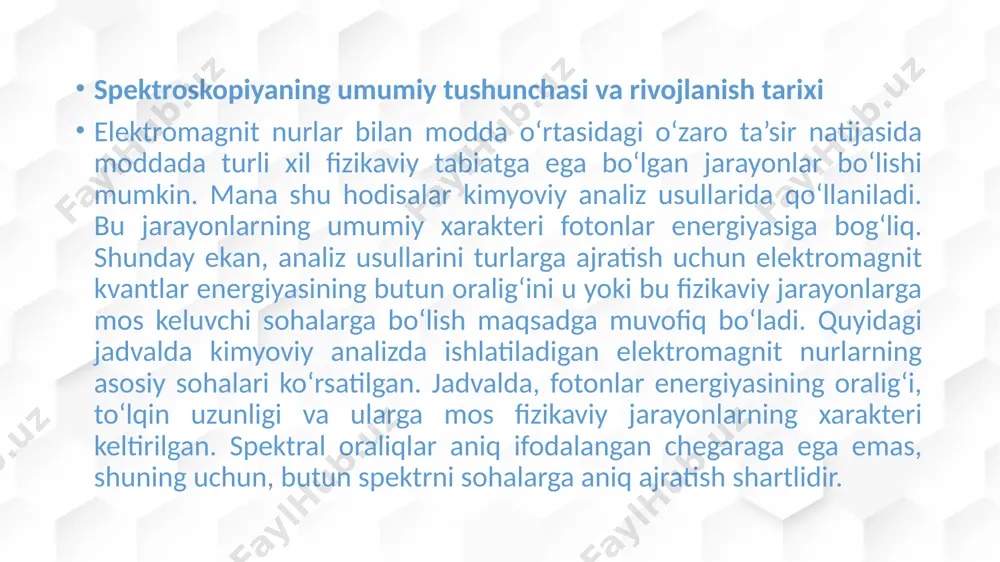 – sochilgan fotonning chastotasi; e1v va e11v lar mos ravishda molekulaning boshlang‘ich (foton bilan to‘qnashishgacha) va oxirgi (to‘qnashuvdan keyingi) tebranish holatlarining energiyalari. bunday vaqtda energiya almashish ikki xil natijaga olib kelishi mumkin. 1 - variant. asosiy tebranish holatida bo‘lgan molekula o‘ziga kelib tushayotgan foton energiyasining bir qismini olib energiyasi kattaroq bo‘lgan qo‘zg‘algan holatlardan biriga o‘tadi e1v e11vo‘tadi. bu holda, tushayotgan yorug‘lik kattaroq chastota bilan (νr > ν) sochiladi va rs da antistoks polosasi paydo bo‘ladi. birikmaning iq spektrida antisimmetrik, raman spektrida esa simmetrik tebranishlarga tegishli polosalarning intensivligi yuqori. bu hodisa ikkala spektrning c–h bog‘ning valent tebranishlariga tegishli polosalarda namoyon bo‘lgan. yuqori chastotalik polosa antisimmetrik, quyi chastotalik simmetrik tebranishlarga tegishli. shuningdek, molekula cc bog‘ga nisbatan simmetrik bo‘lganligi uchun, ushbu bog‘ bo‘ylab tebrangan vaqtda uning dipol momenti o‘zgarmaydi va iq nurlarni yutmaydi, ya’ni unga tegishli polosa iq spektrda yo‘q. lekin, aynan shu simmetrik valent tebranishga tegishli polosa raman spektrda katta intensivlikka ega. …